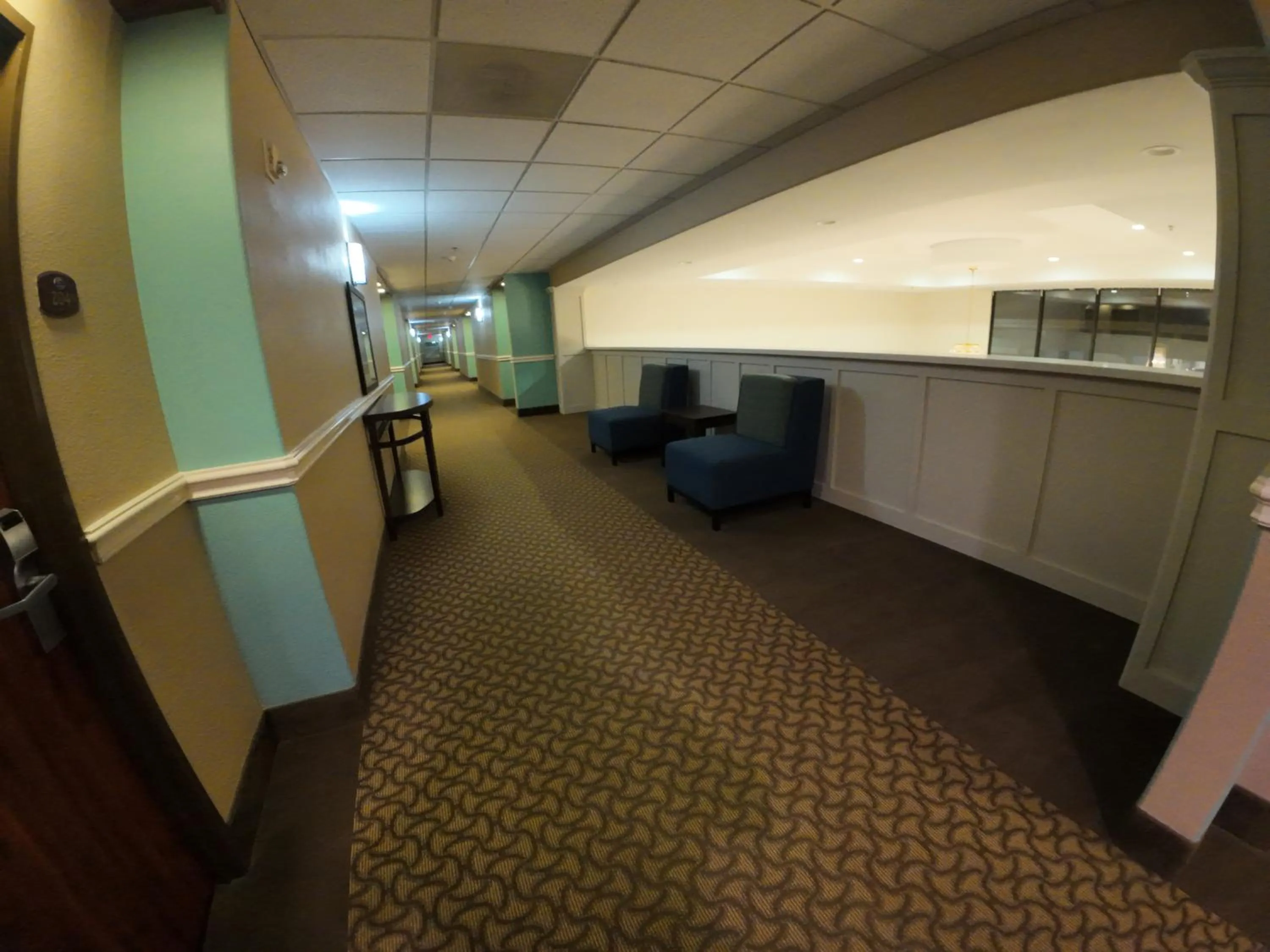 Living room in Comfort Suites Westchase Houston Energy Corridor