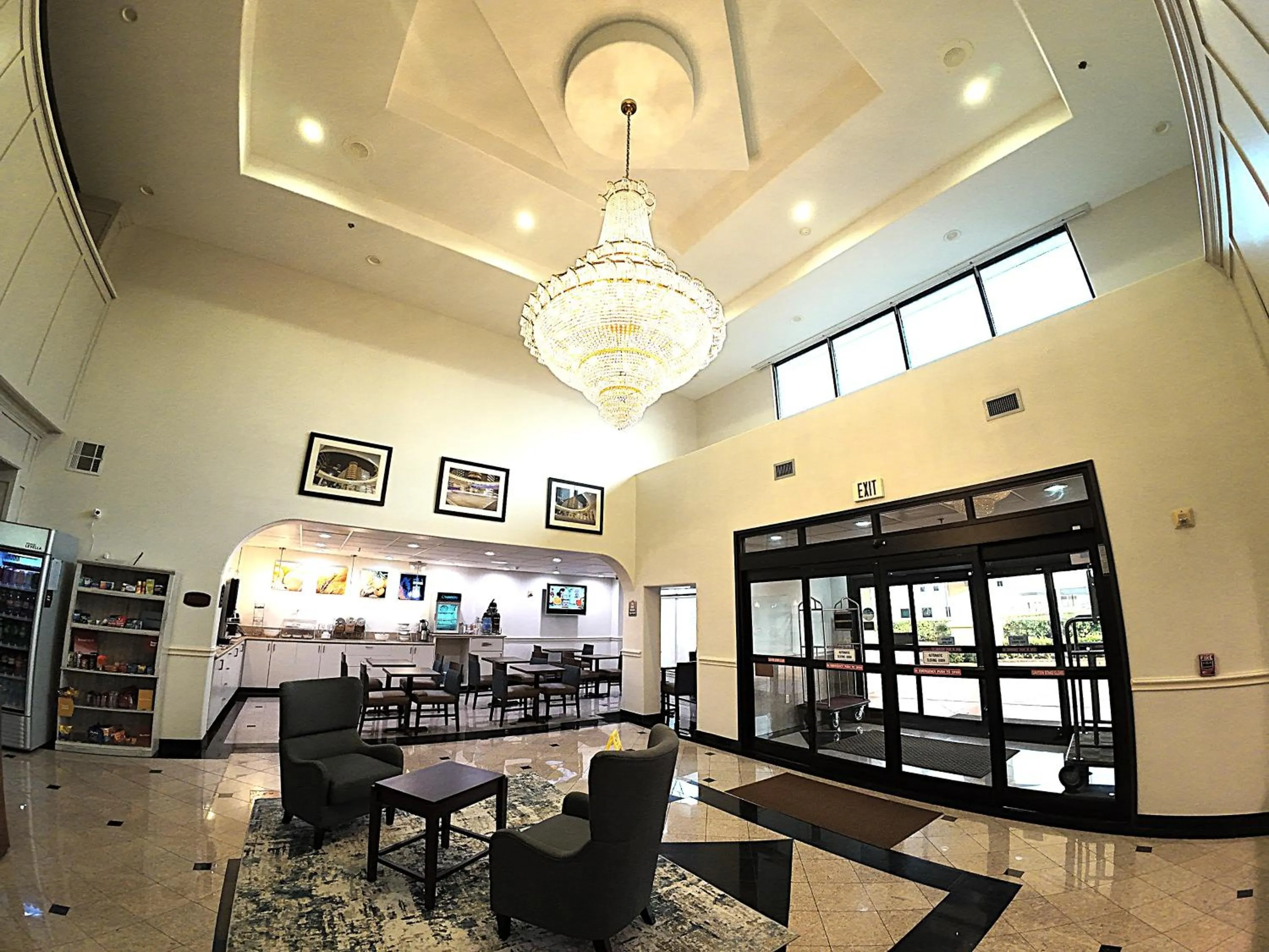 Restaurant/places to eat in Comfort Suites Westchase Houston Energy Corridor