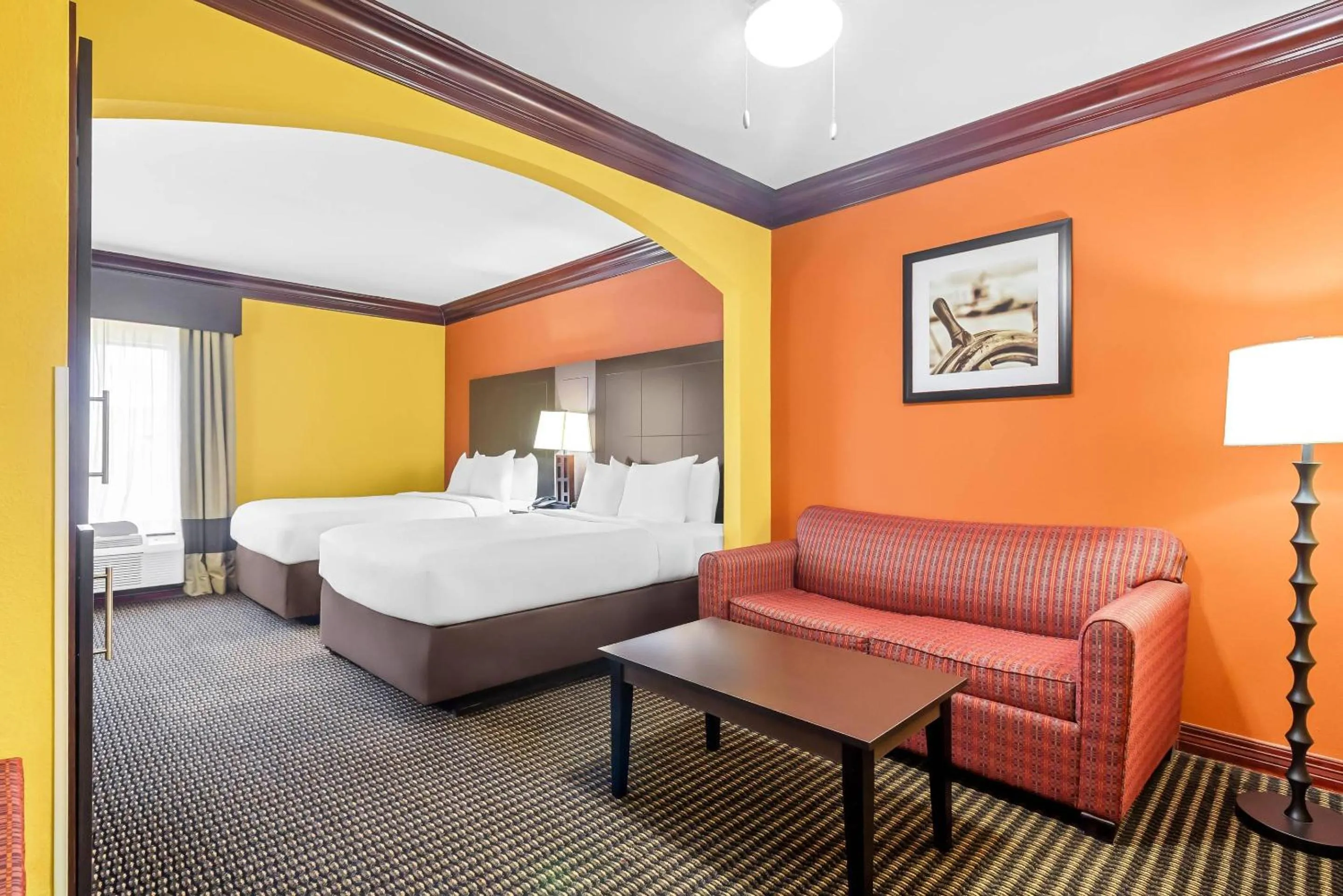 Bedroom, Bed in Comfort Suites Lake Jackson Clute