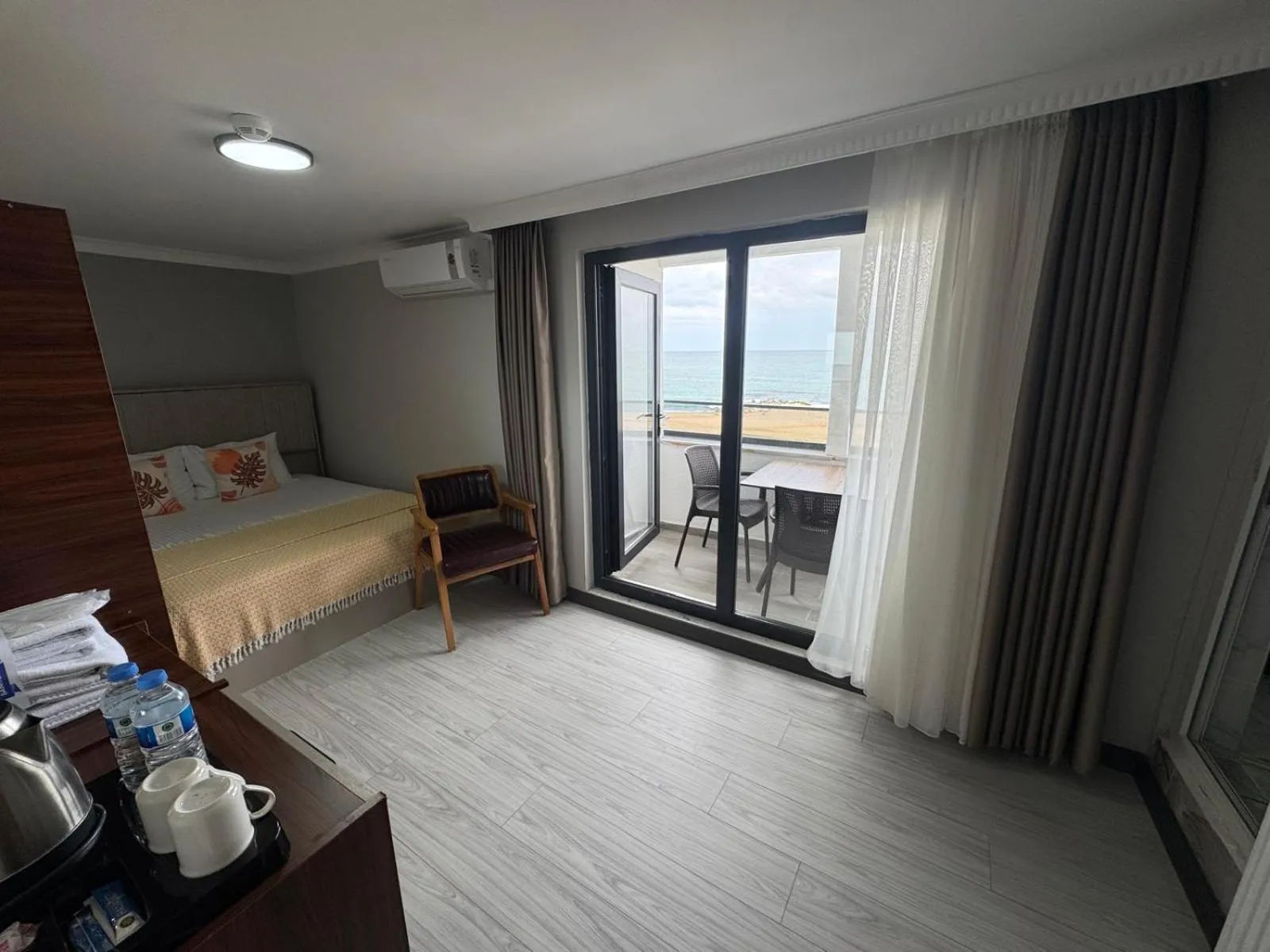 Bed in istanbul Airport Kumsal Otel