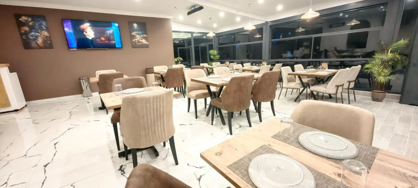 Restaurant/places to eat in istanbul Airport Kumsal Otel