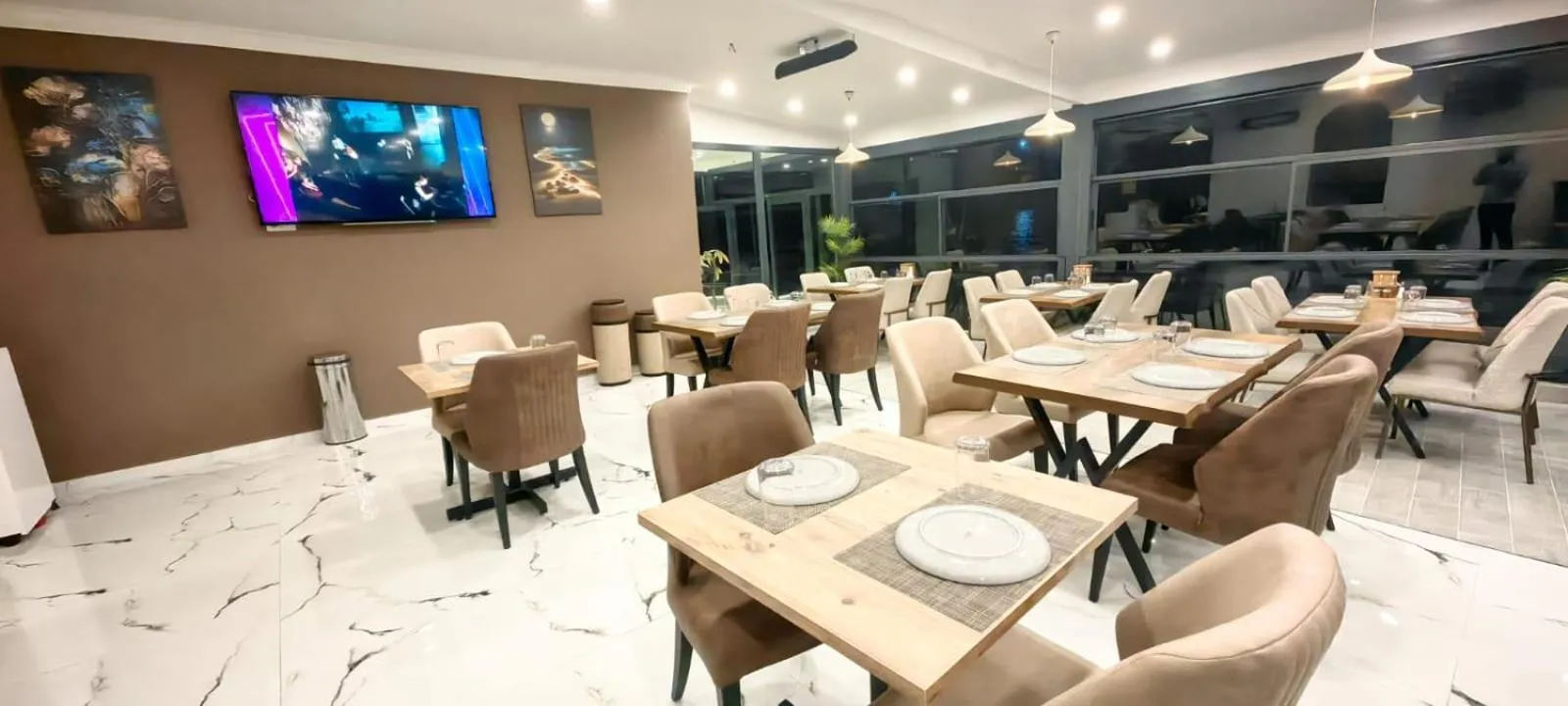 Restaurant/places to eat in istanbul Airport Kumsal Otel