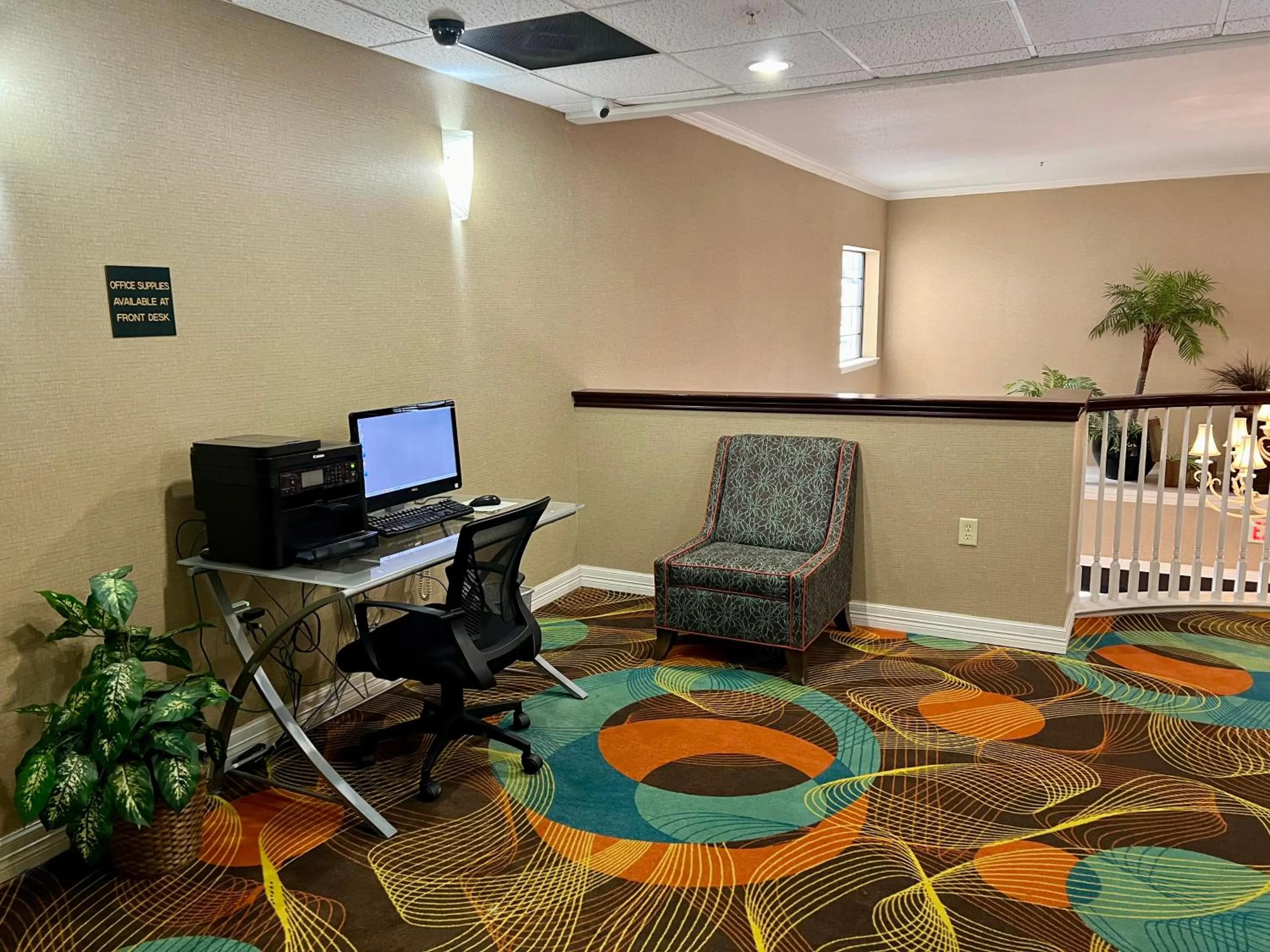 Business facilities in Quality Inn & Suites Near University