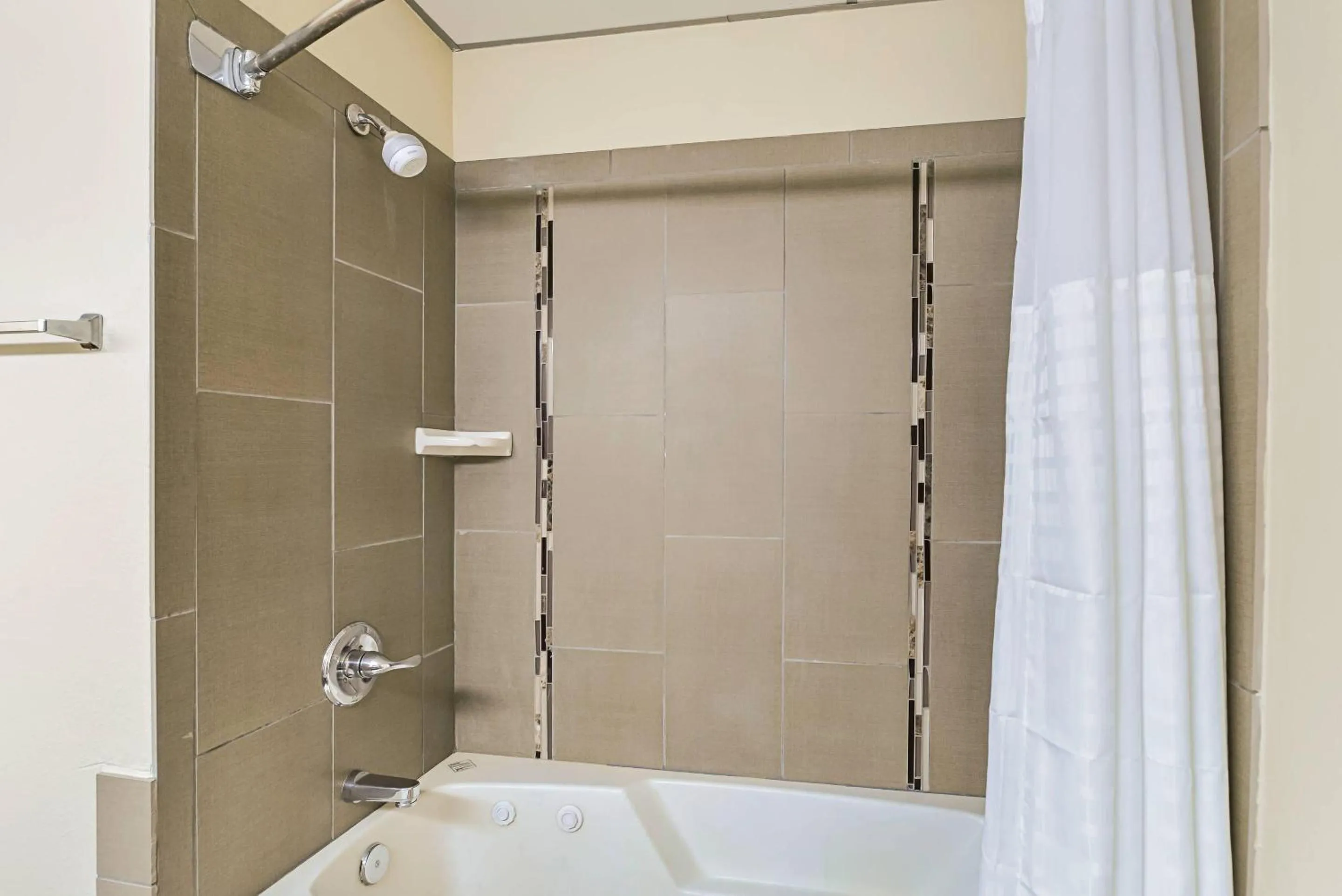 Bedroom in Quality Suites Lubbock Southwest