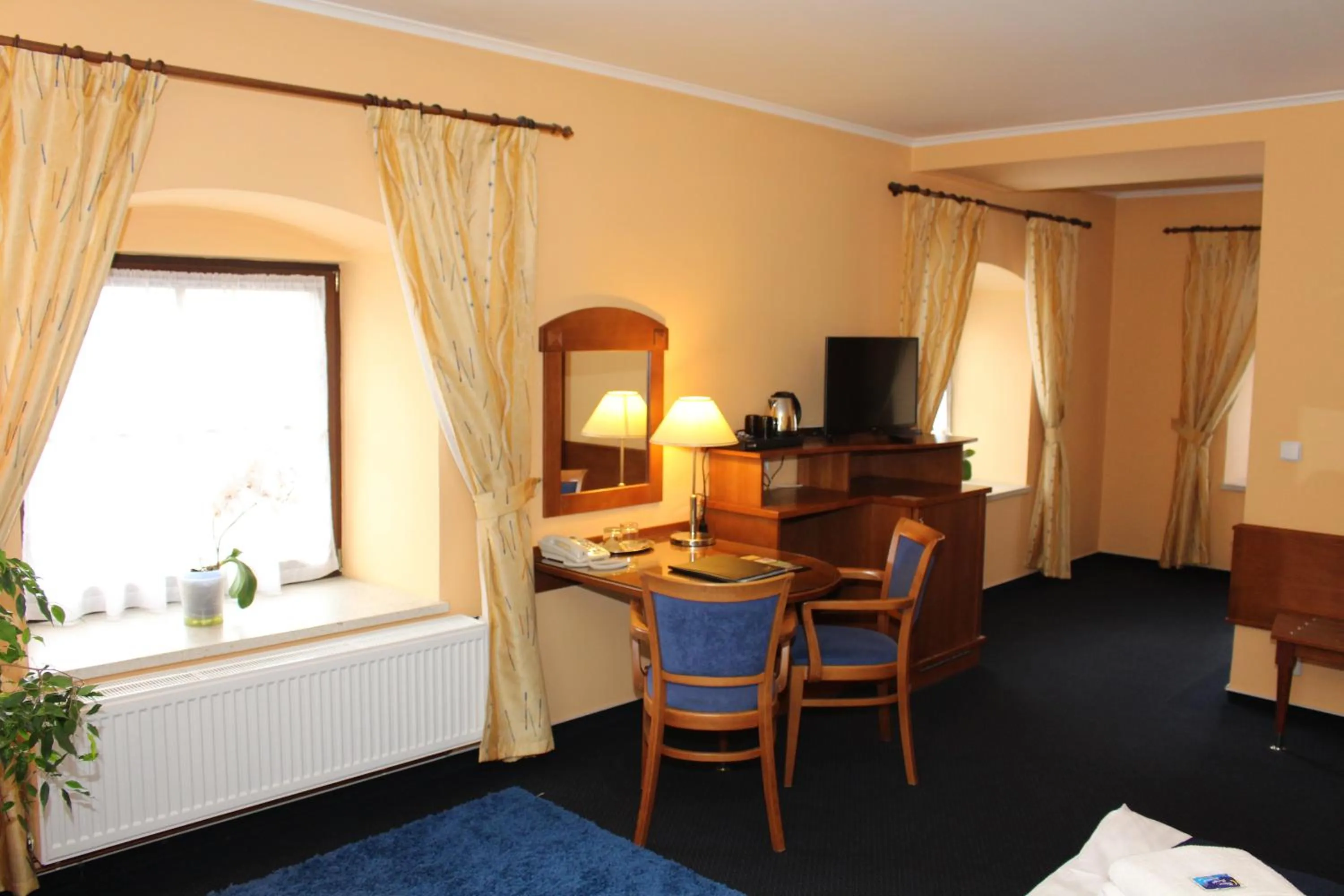 Photo of the whole room, Bed in Zámecký Hotel Zlatý Orel