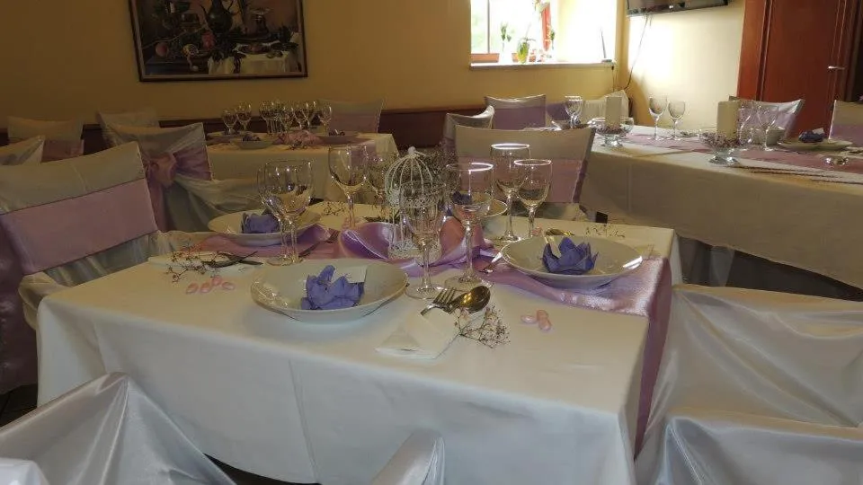 Restaurant/places to eat in Zámecký Hotel Zlatý Orel