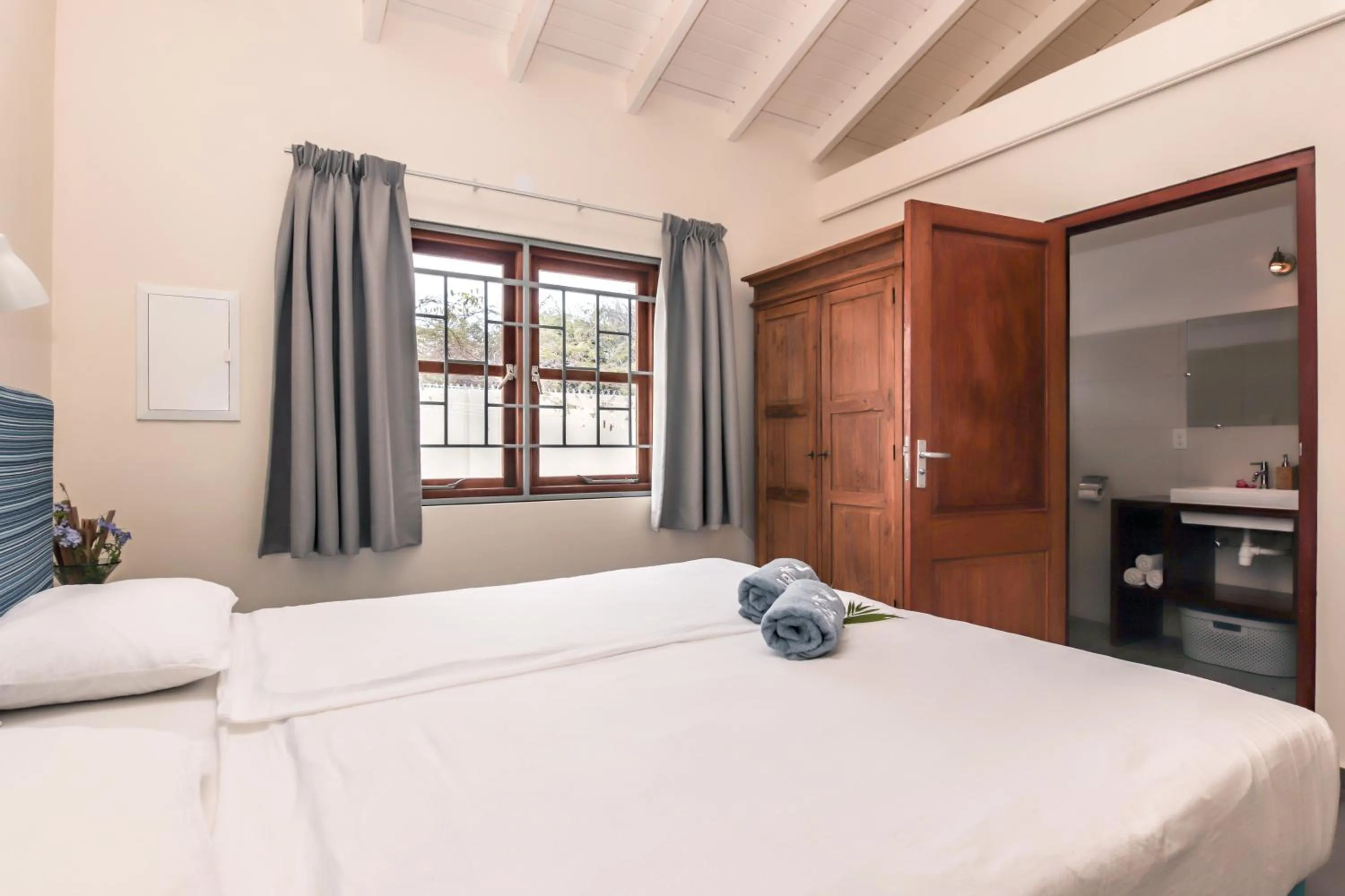 Bedroom, Bed in ABC Lodges Curacao