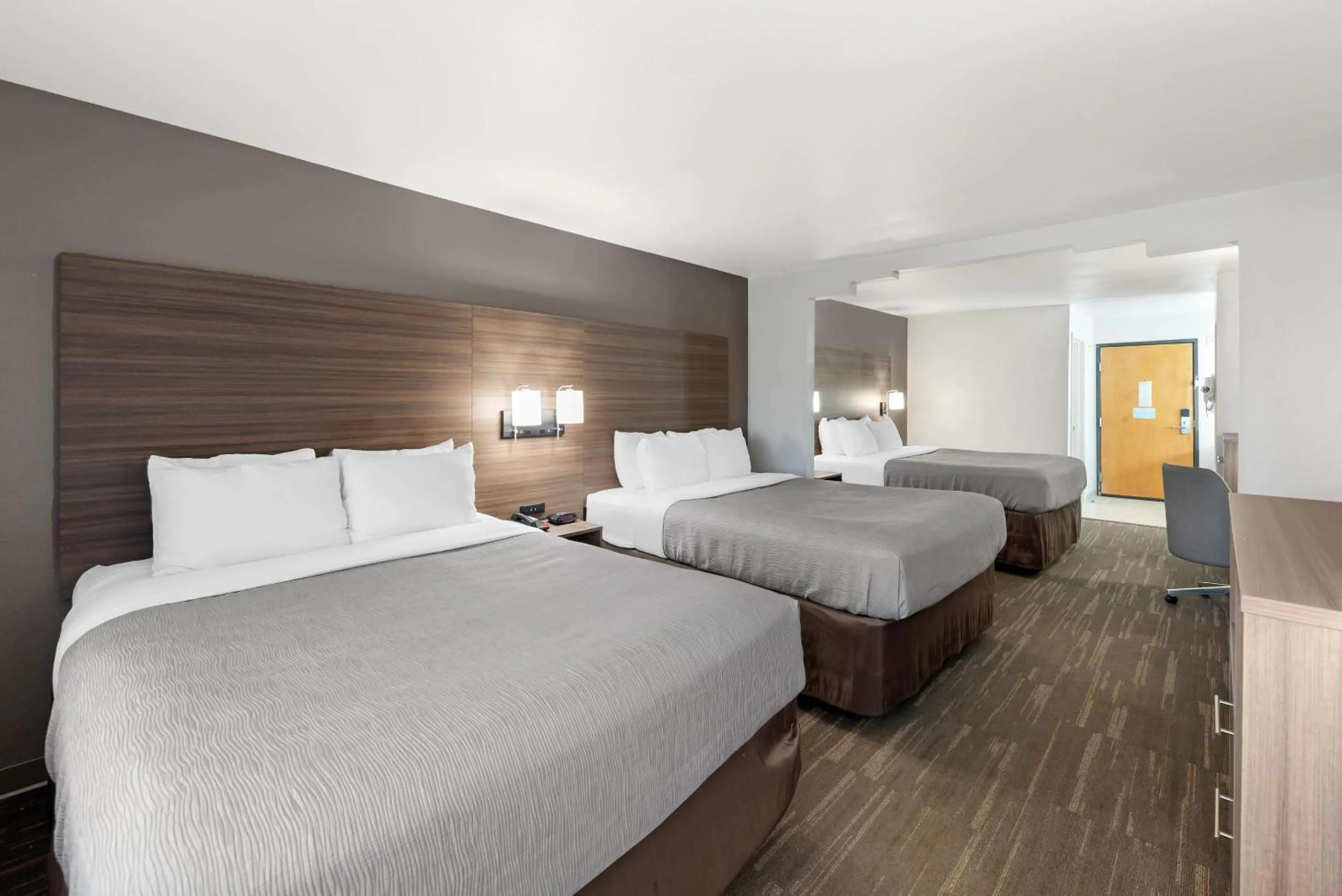 Bedroom, Bed in Quality Inn Near Seaworld - Lackland