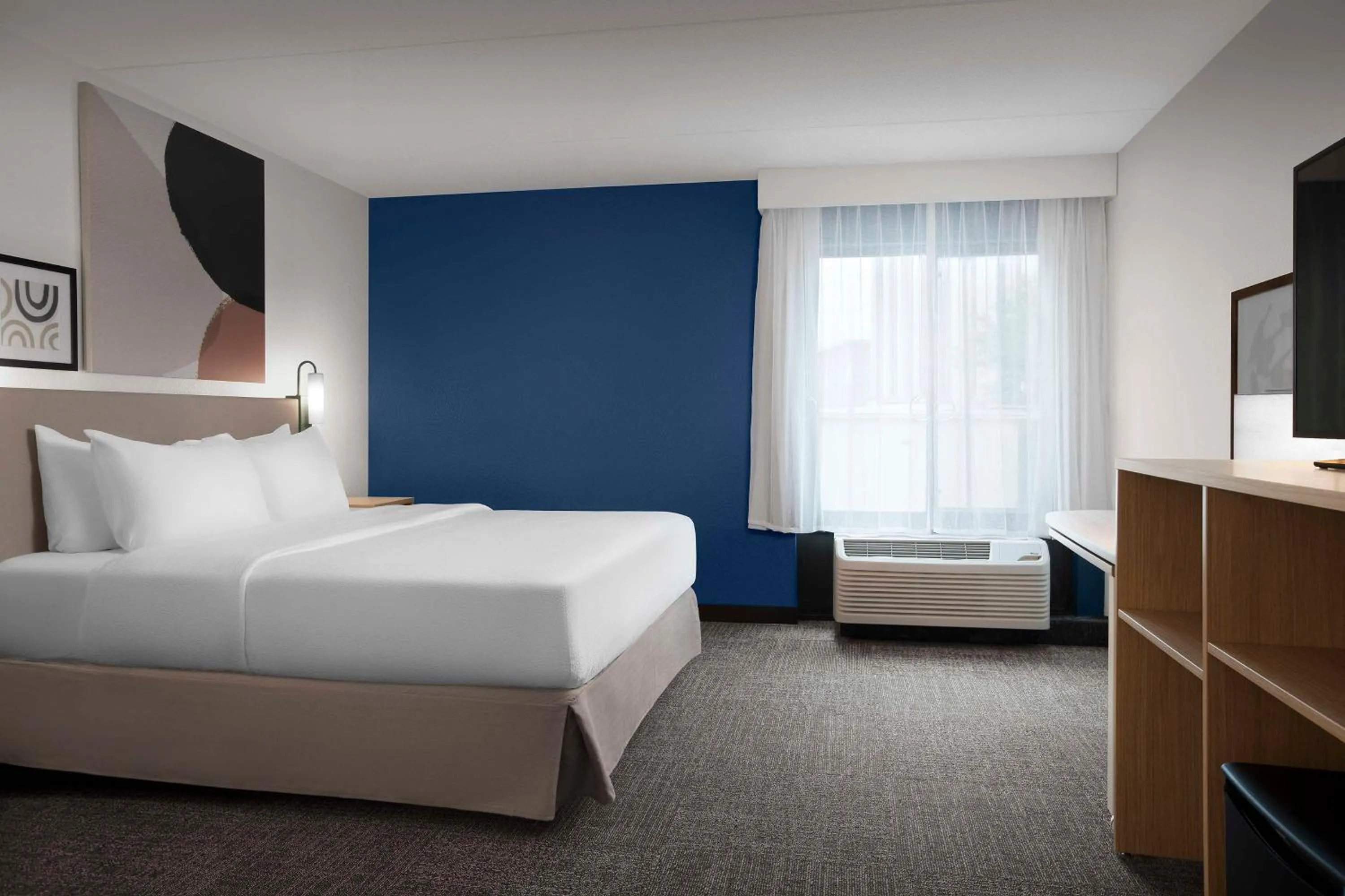 Bed in Spark By Hilton San Antonio Airport