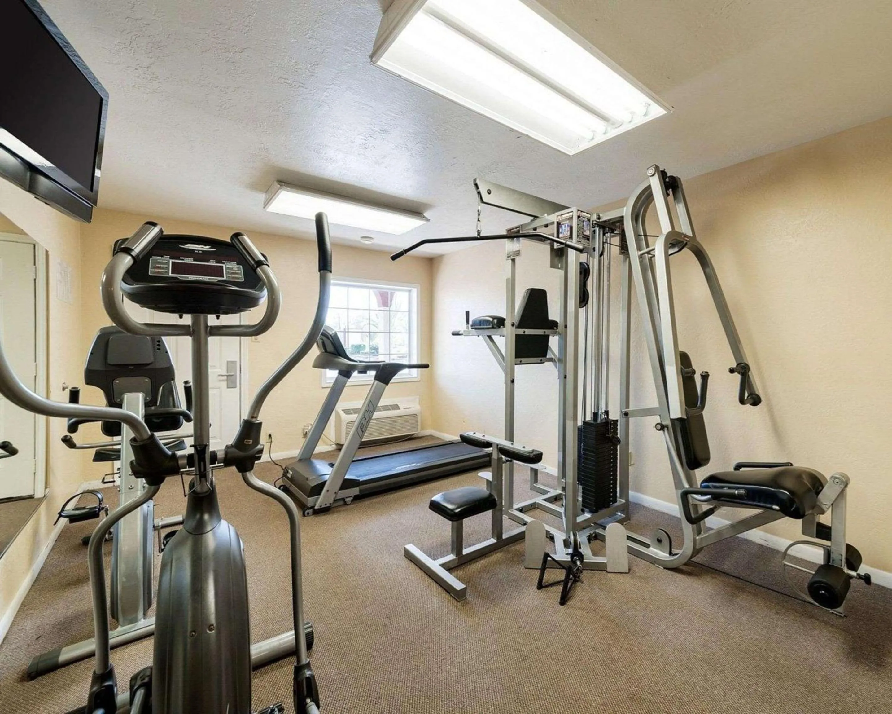 Fitness centre/facilities in Econo Lodge Jasper