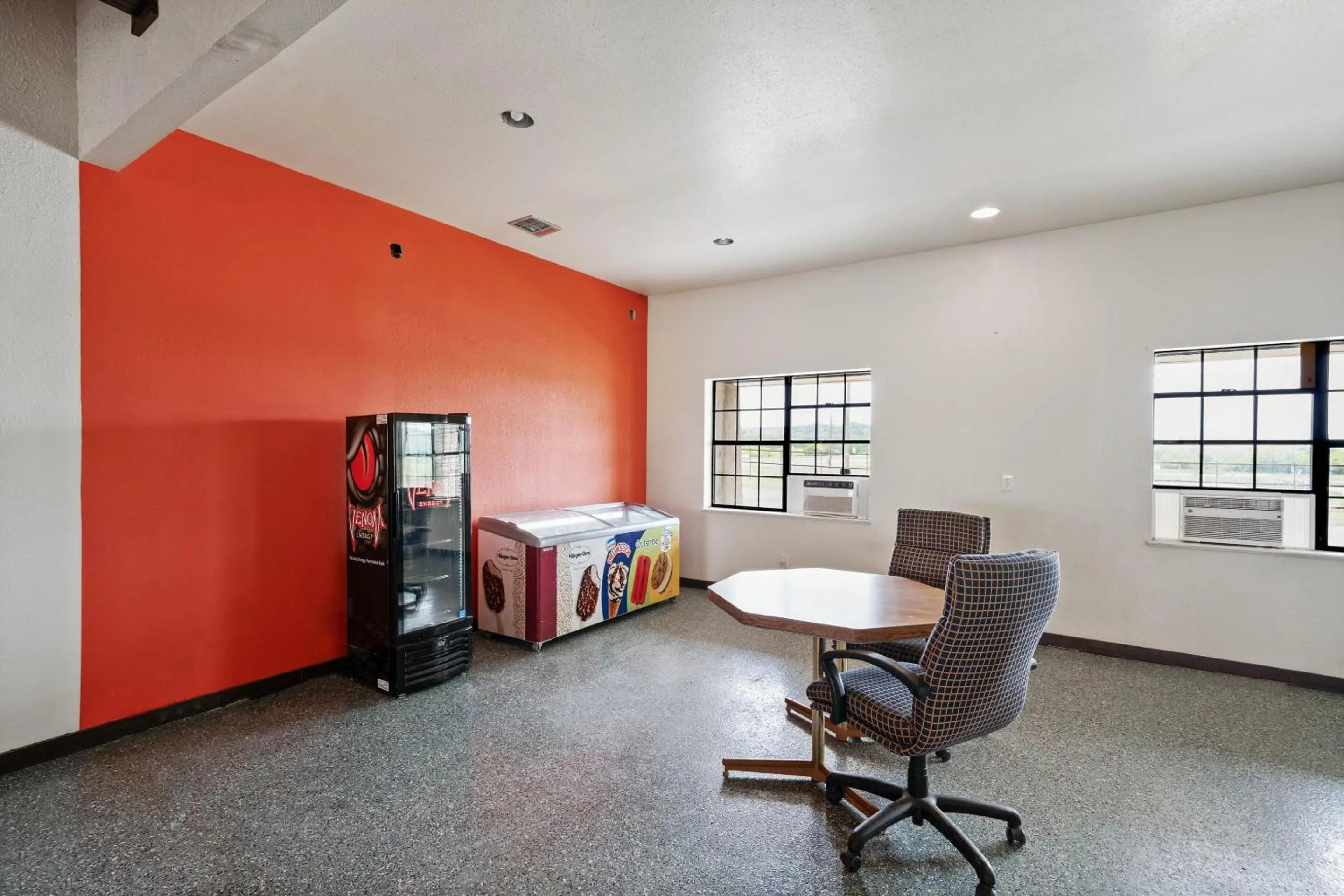 Lobby or reception in OYO Hotel Junction TX I-10