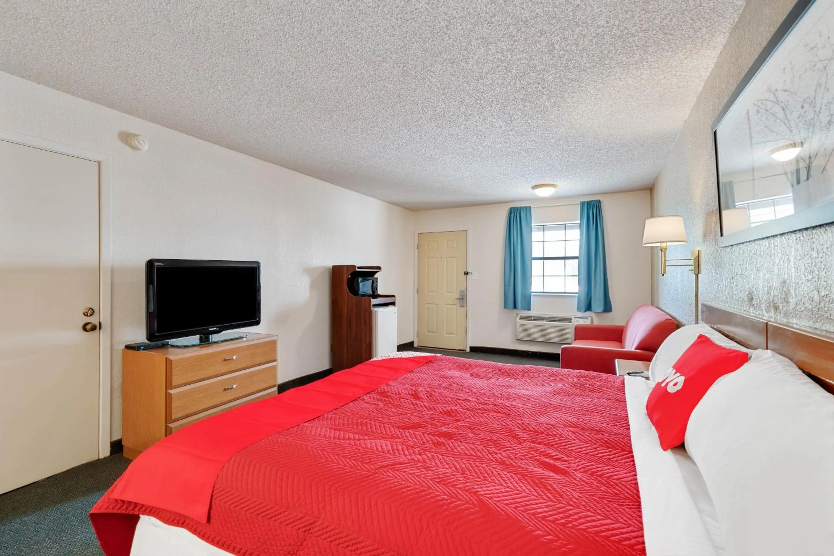 Bedroom, Bed in OYO Hotel Junction TX I-10