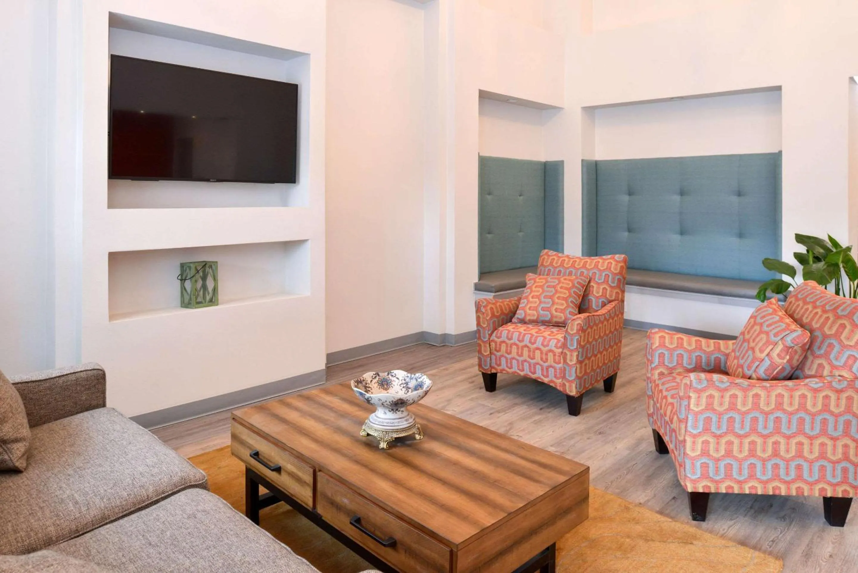 Lobby or reception in Econo Lodge Inn & Suites Port Arthur near Sabine Pass