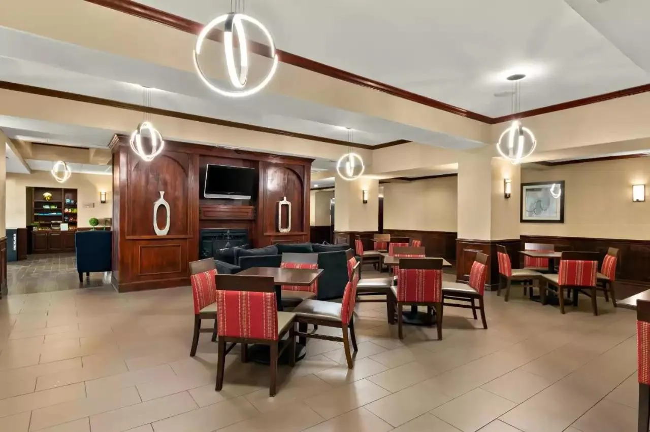 Restaurant/places to eat in Comfort Suites Corpus Christi Central