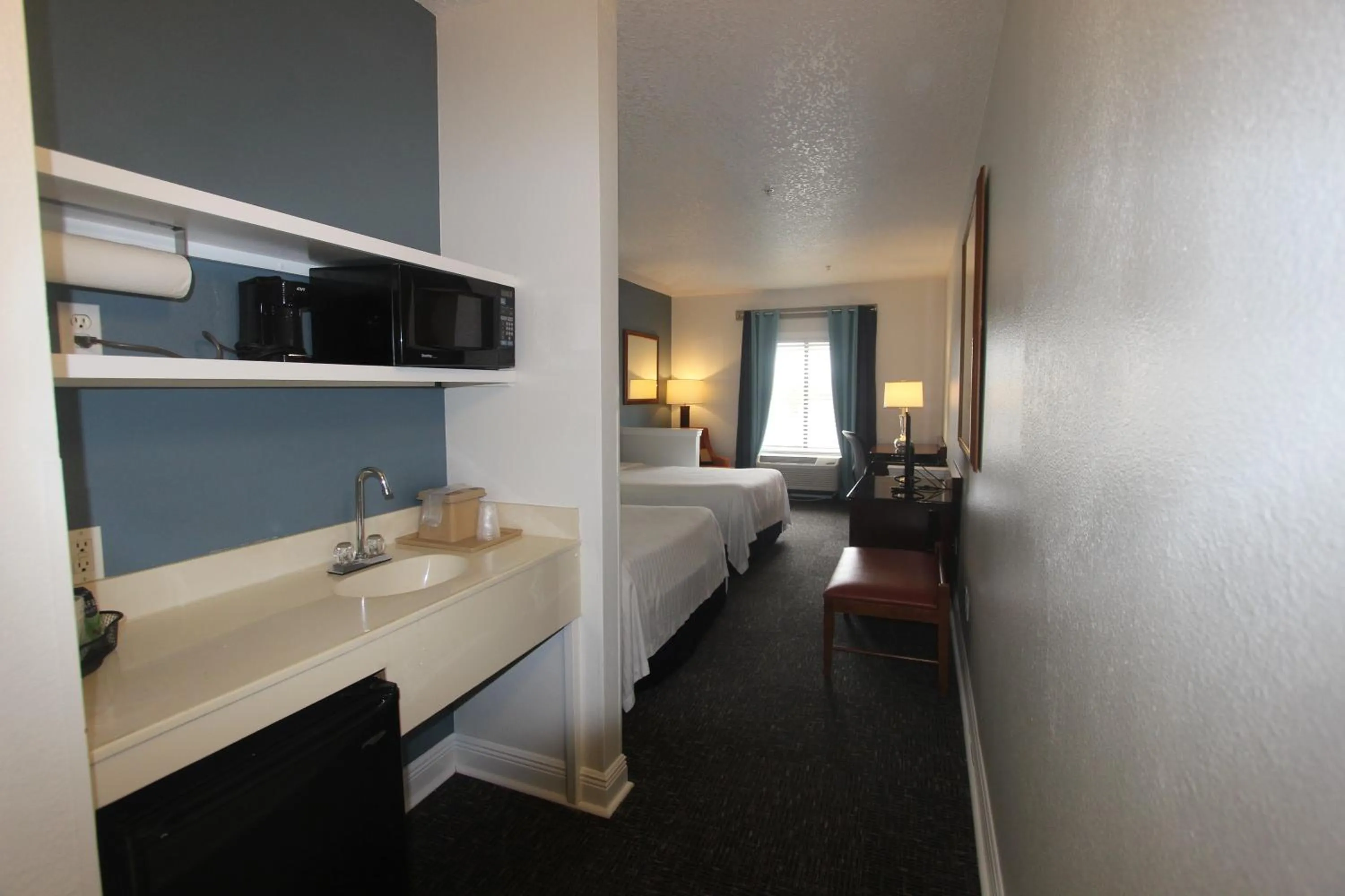 Bed in Hotel Pensacola