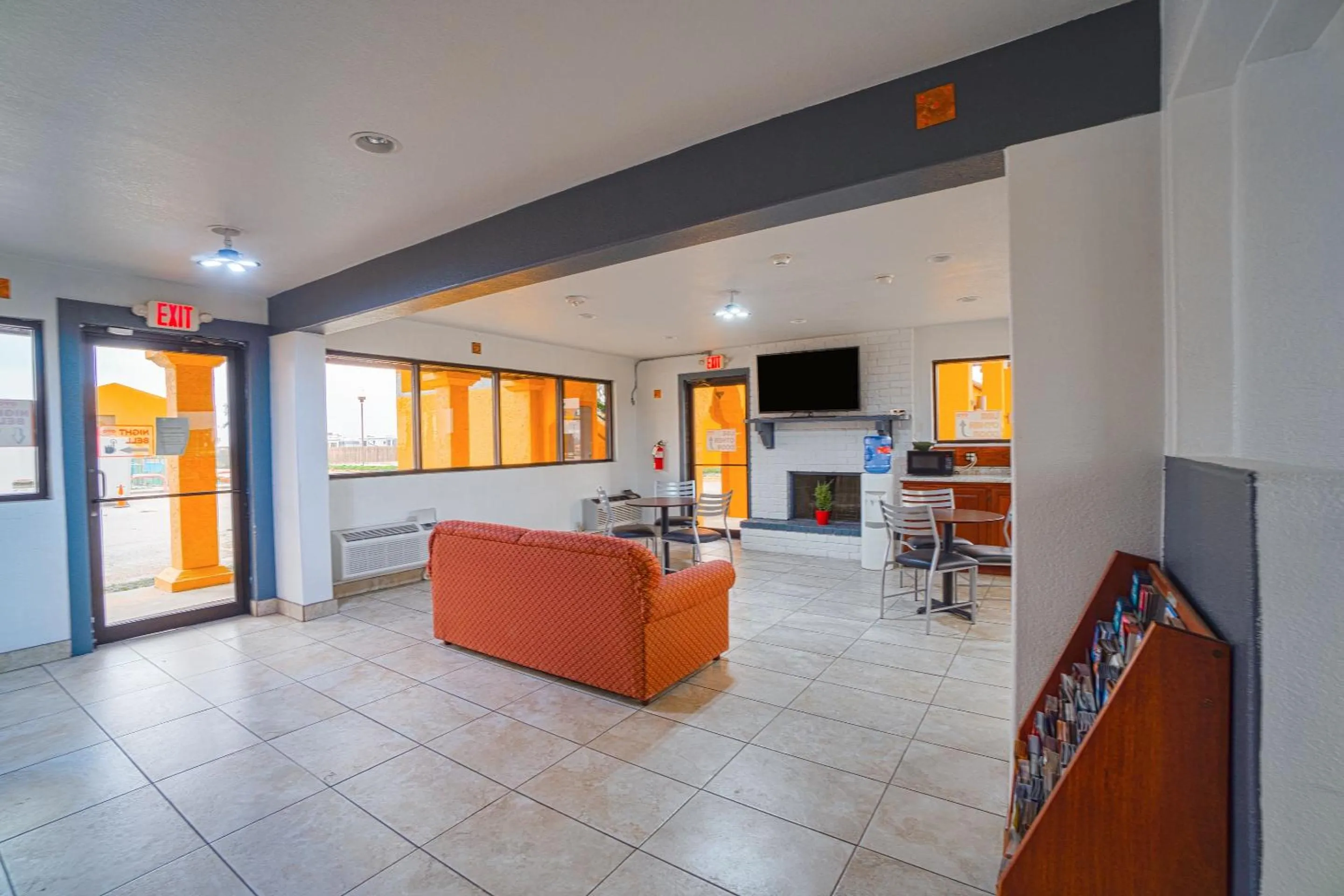 Lobby or reception in OYO Hotel Kingsville - Hwy 77