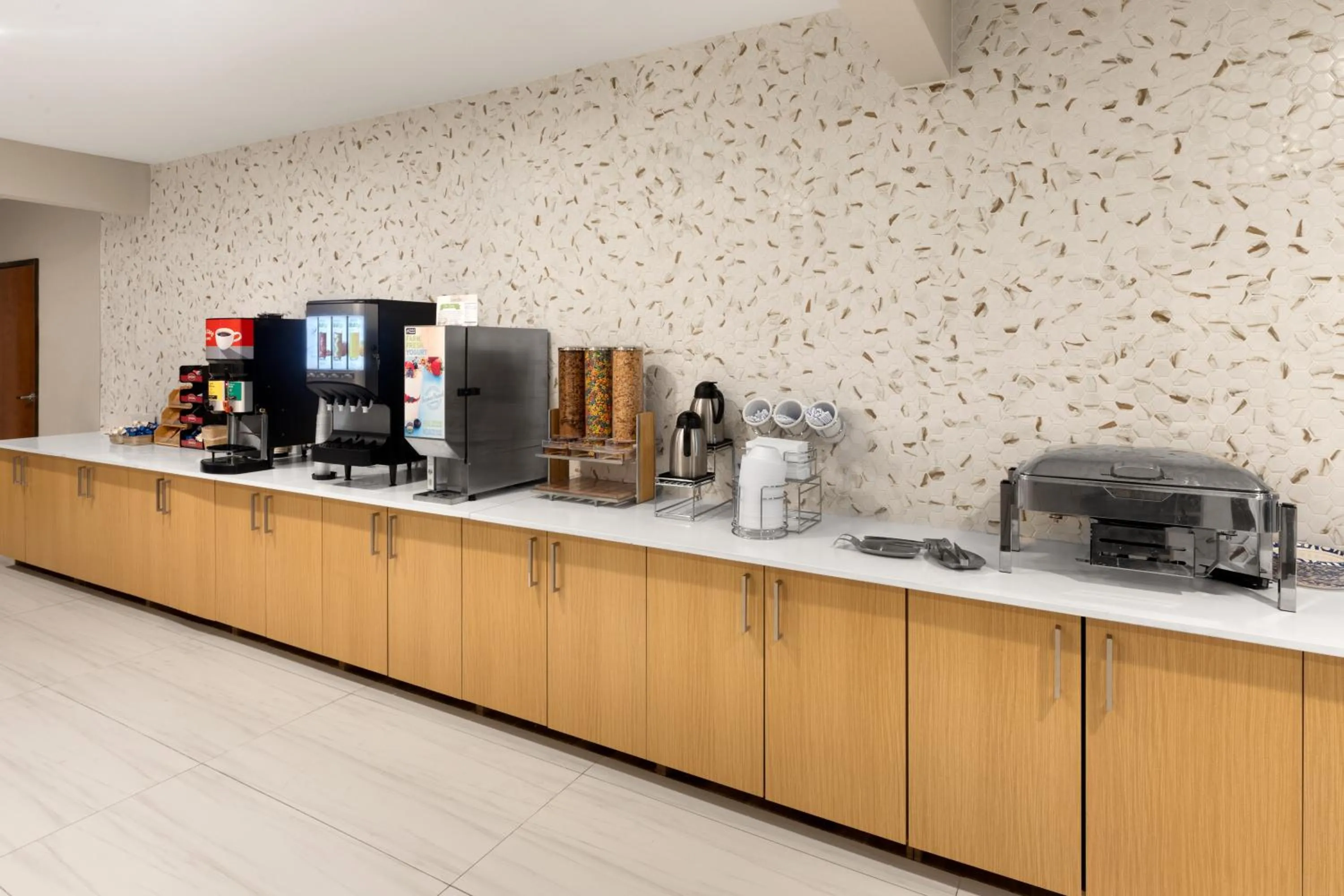 Breakfast in Wingate by Wyndham College Station South