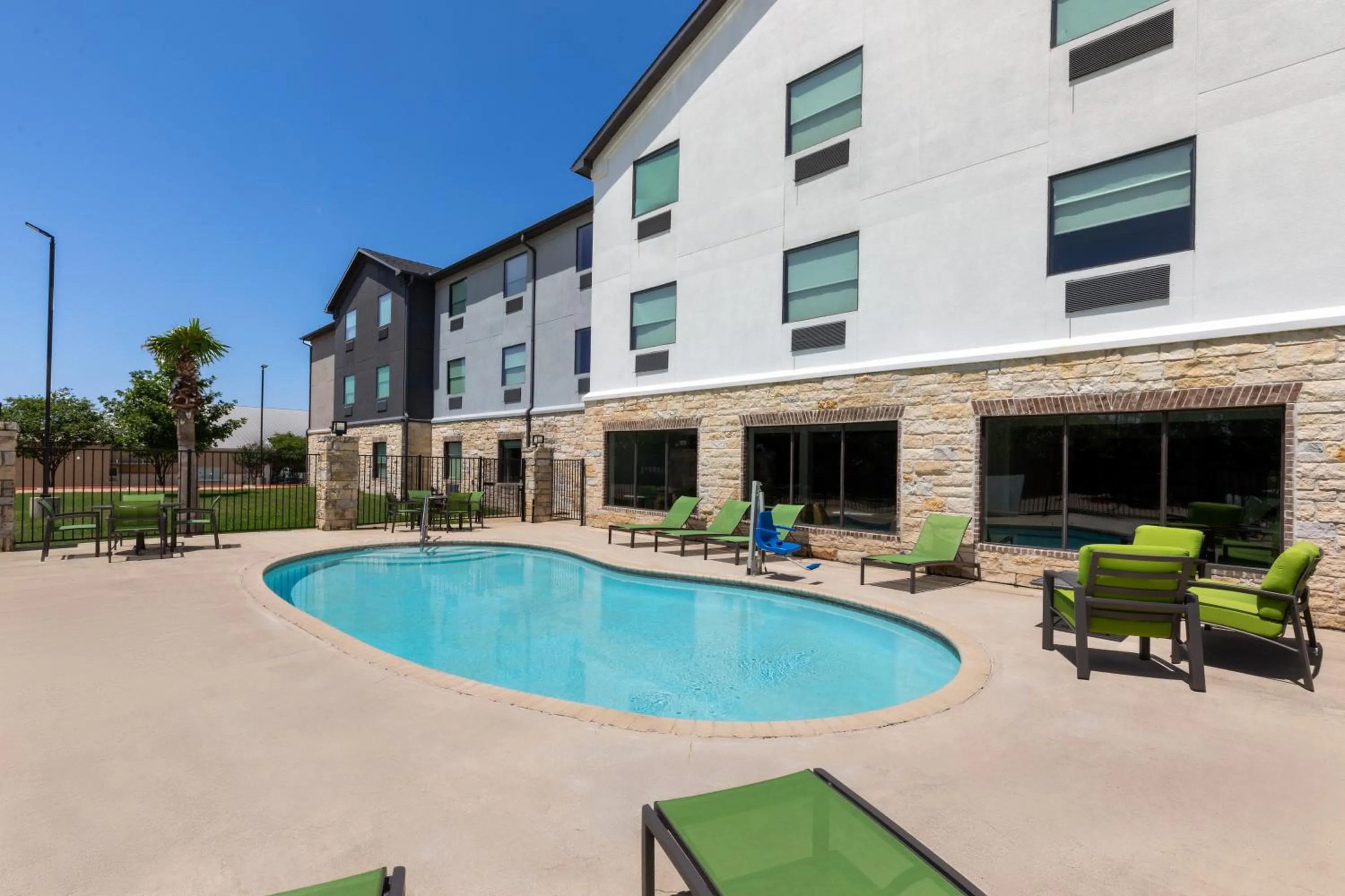 Swimming pool in Wingate by Wyndham College Station South