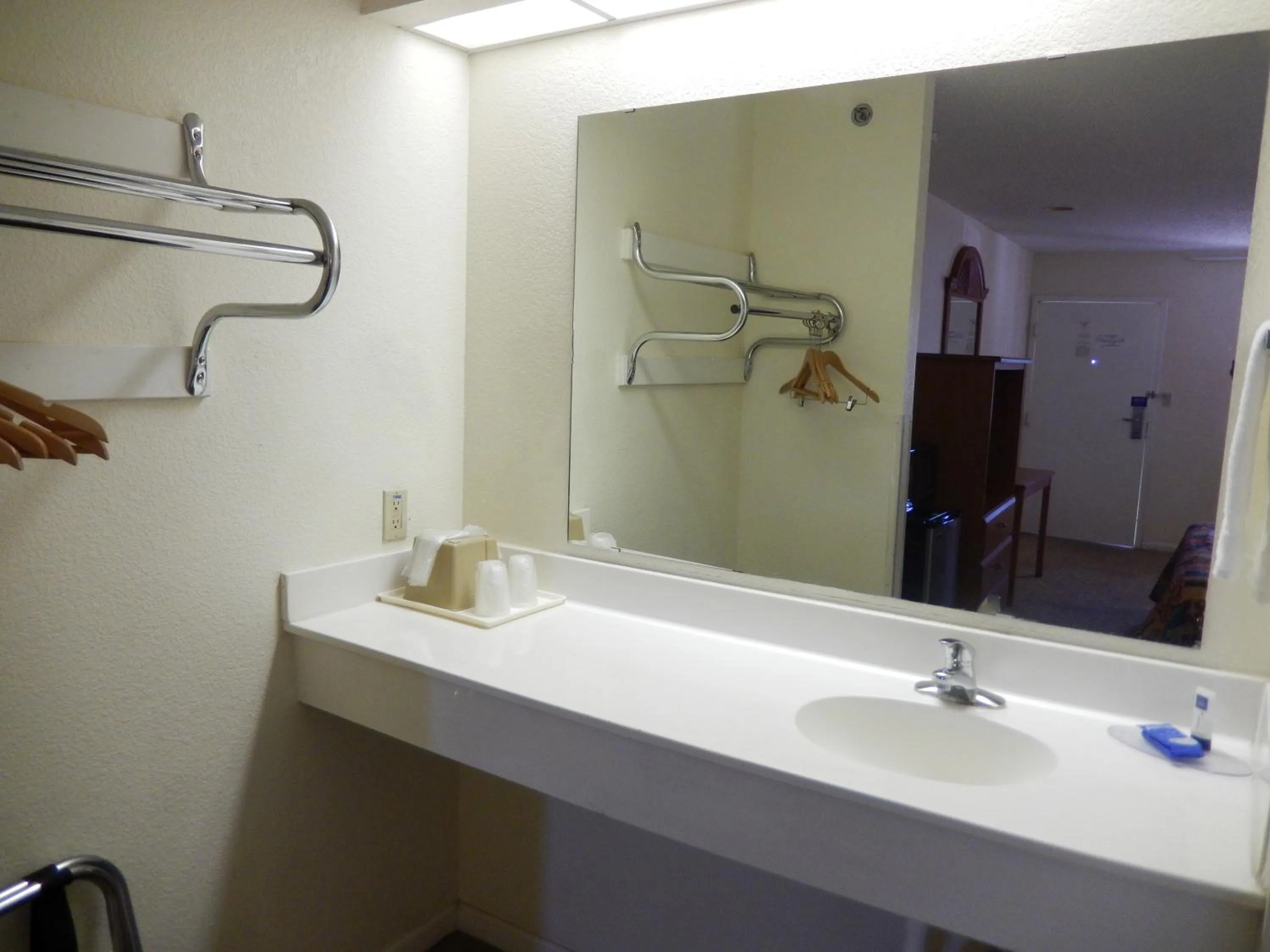 Bathroom in Motel 6-Azle, TX