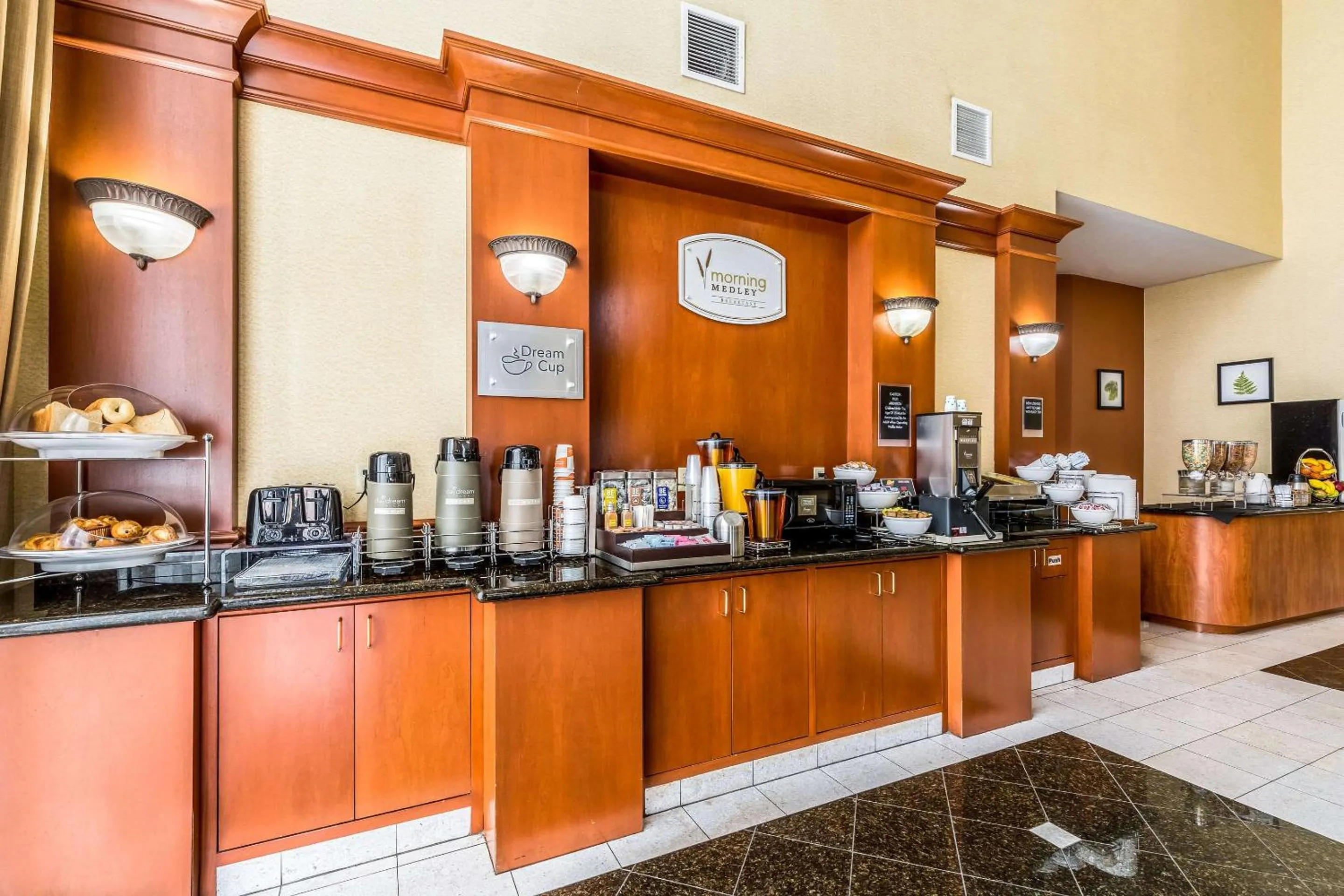 Restaurant/places to eat in Sleep Inn & Suites Stafford - Sugarland