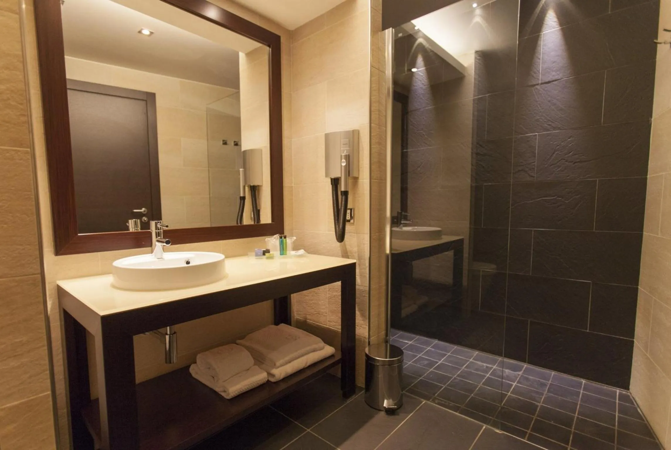 Toilet in Hotel & Residence Villa Bartolomea