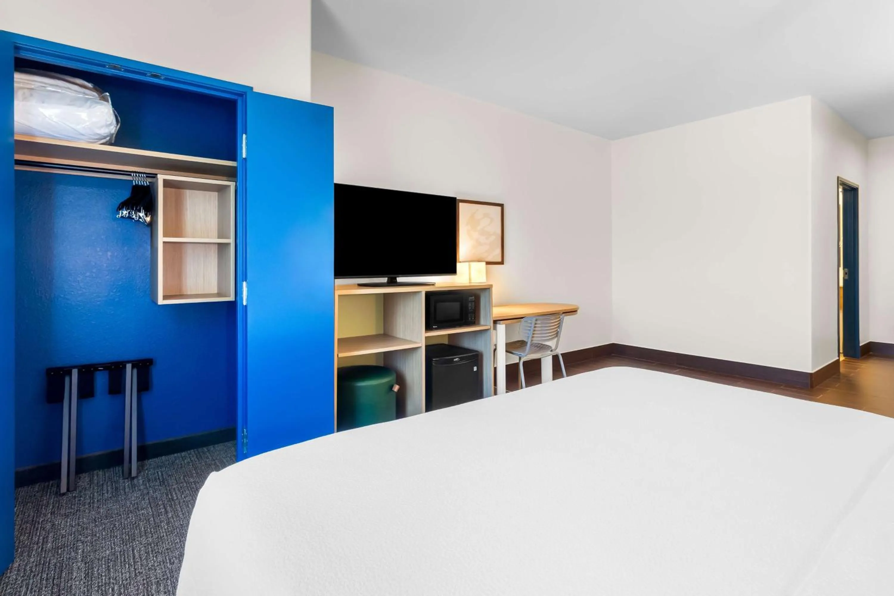 Bed in Spark by Hilton Pearland