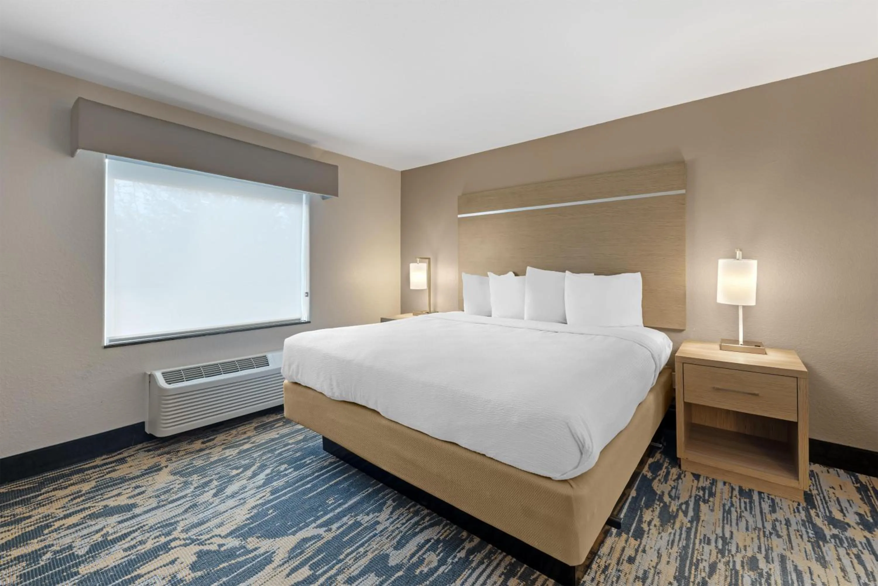 Bedroom, Bed in Best Western Plus Killeen - Fort Cavazos Hotel & Suites