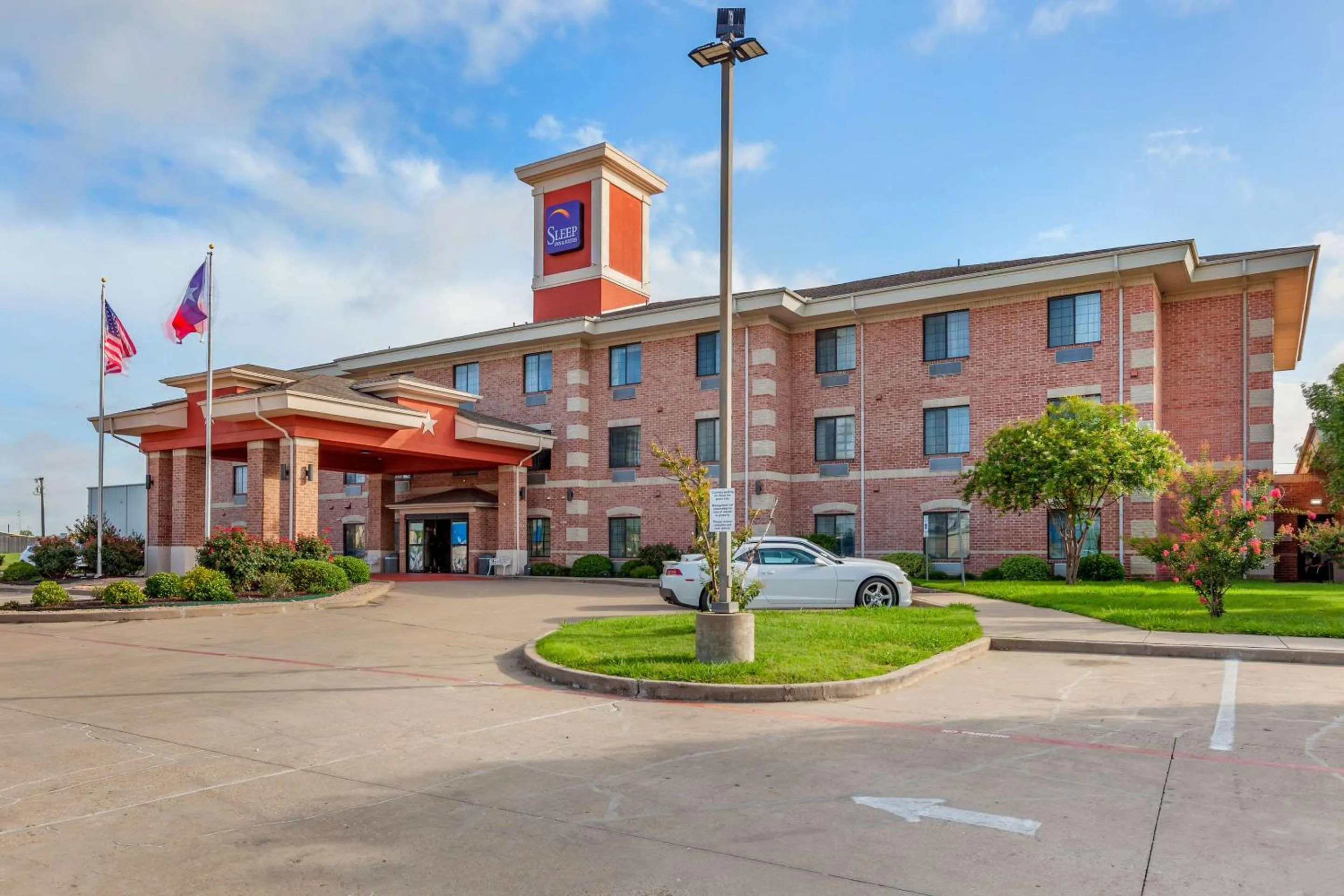 Property building in Sleep Inn & Suites Hewitt - South Waco