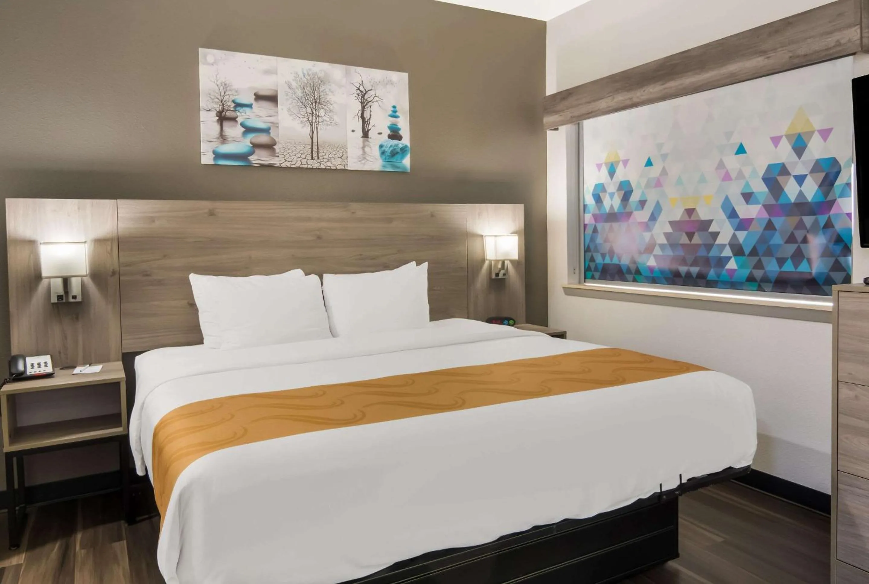 Bedroom, Bed in Quality Inn & Suites Waco North