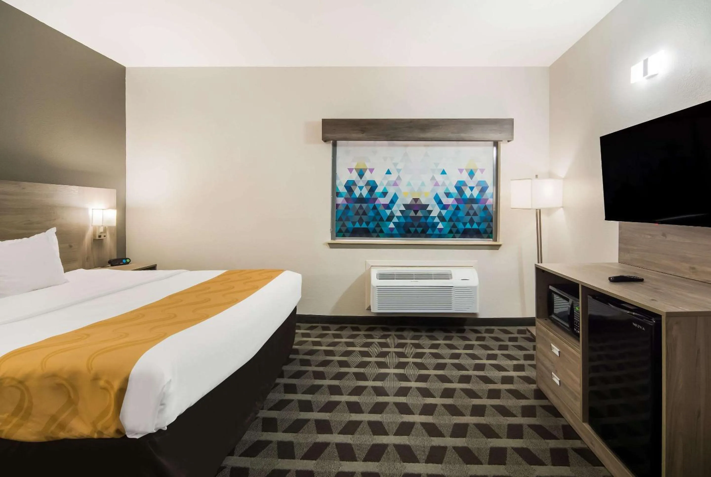 Bedroom, Bed in Quality Inn & Suites Waco North