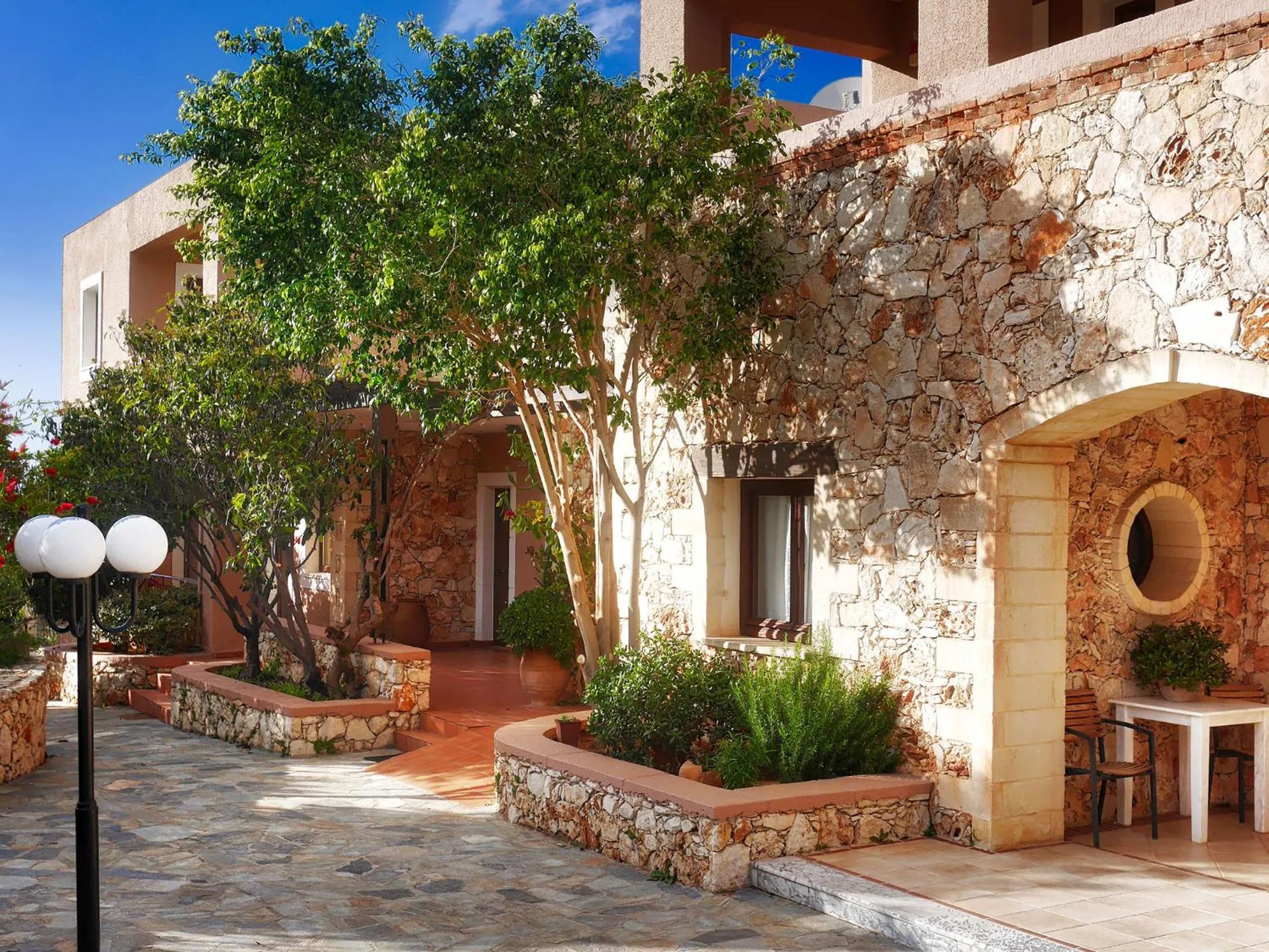 Facade/entrance in Areti Aparthotel