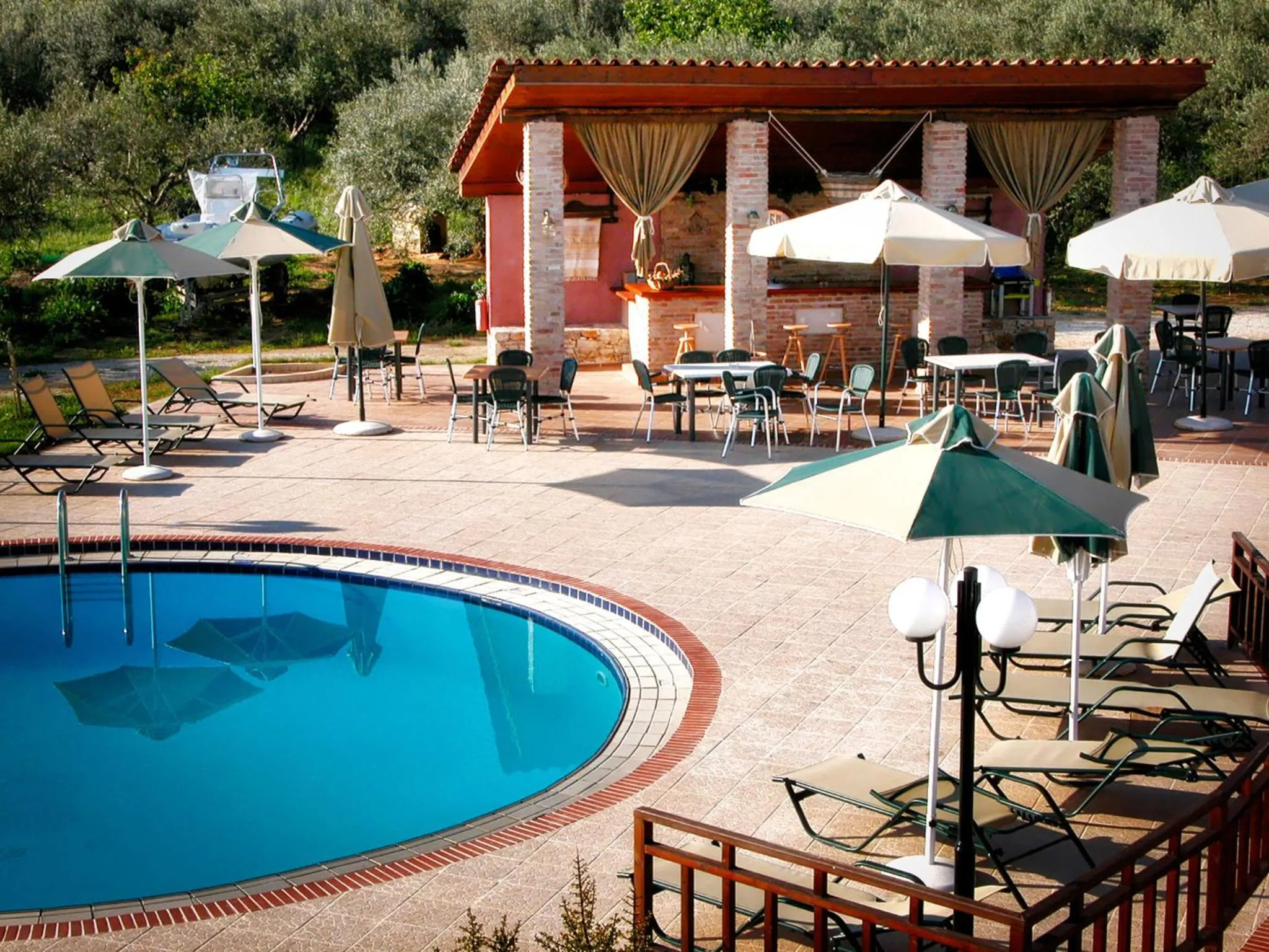 Swimming pool in Areti Aparthotel