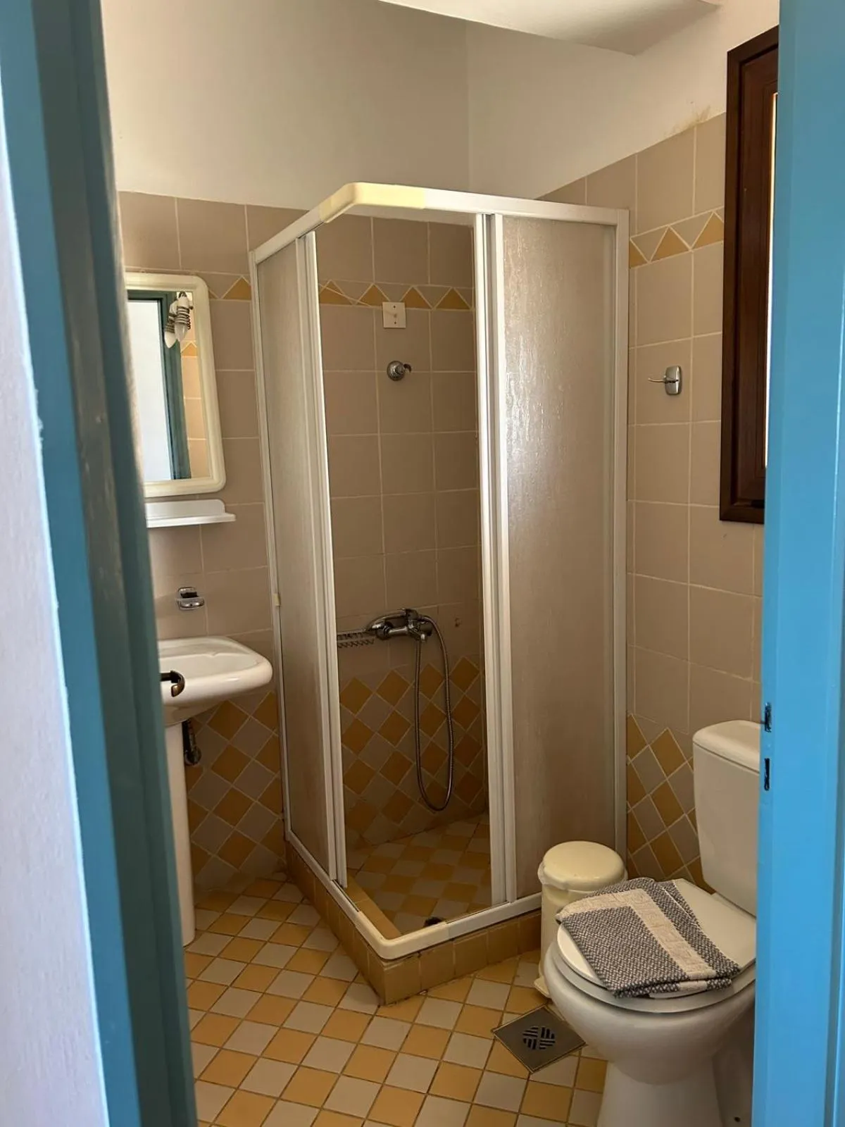 Bathroom in Areti Aparthotel