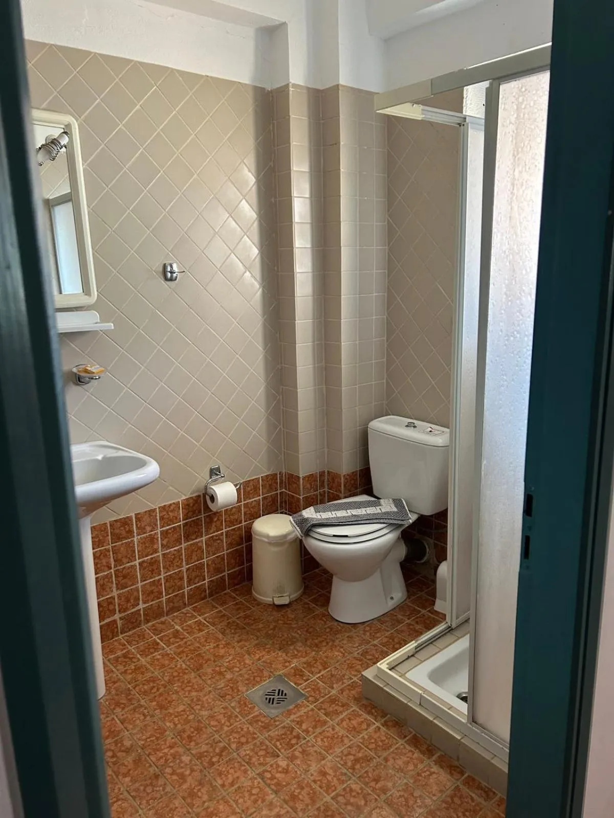 Bathroom in Areti Aparthotel