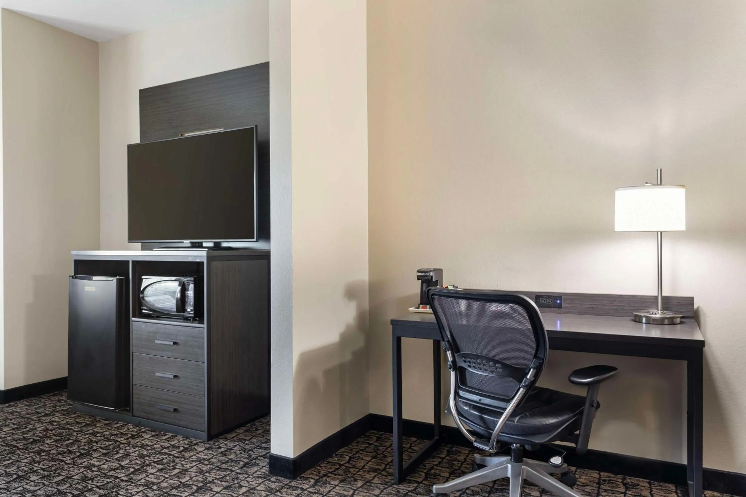 Photo of the whole room in Best Western Carthage Inn & Suites