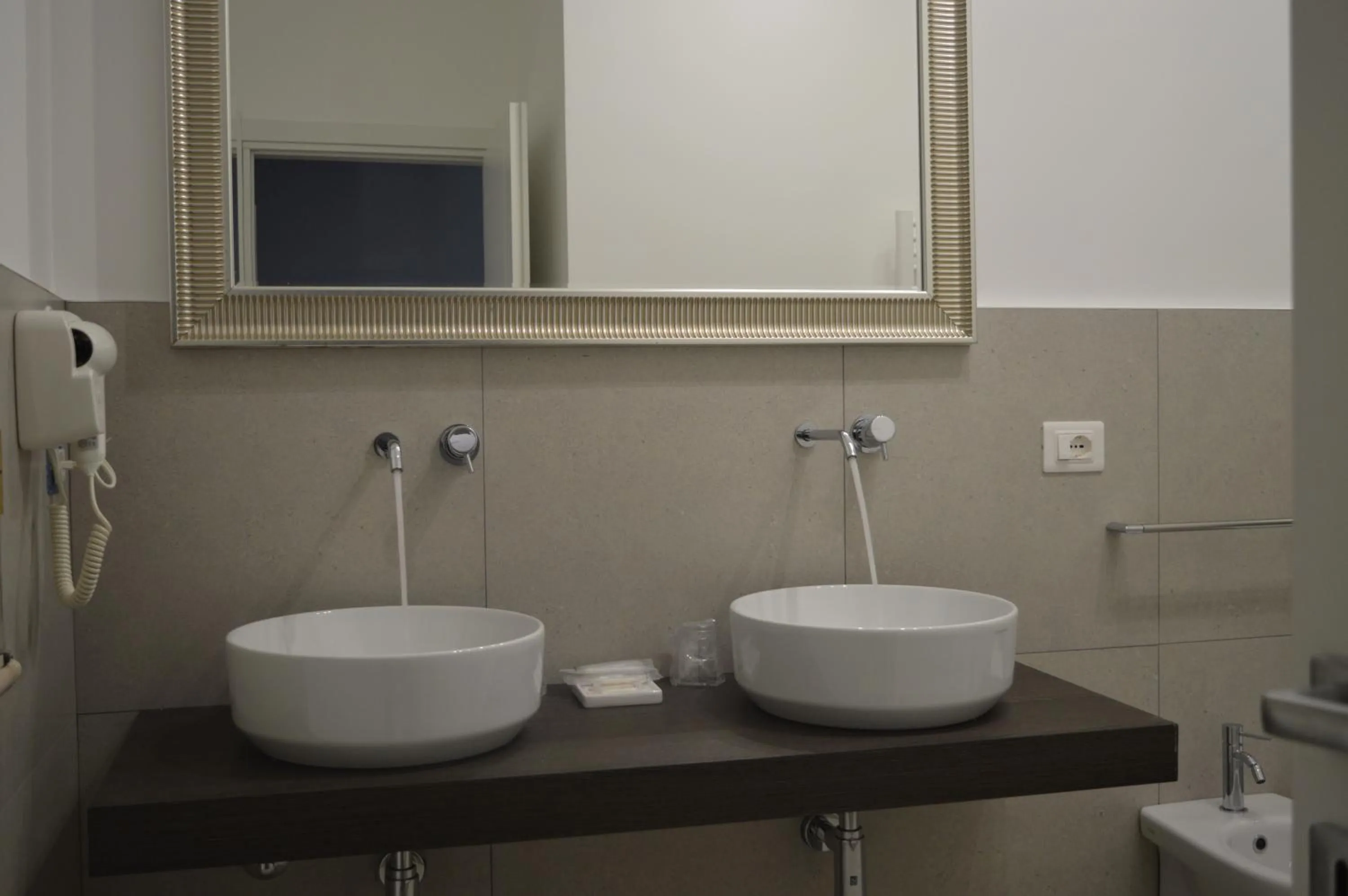 Bathroom in B&B L'alloro