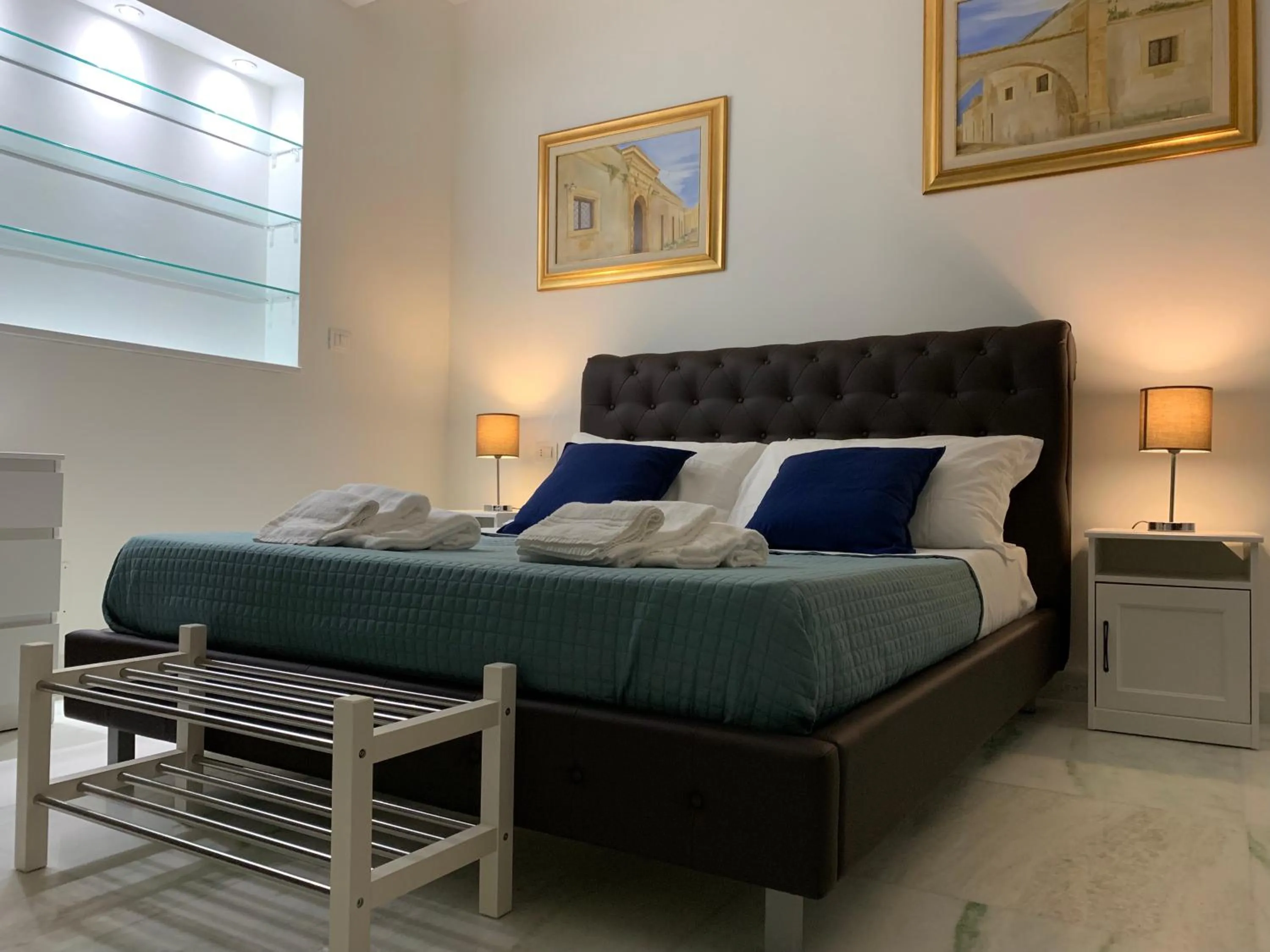 Bedroom, Bed in B&B L'alloro