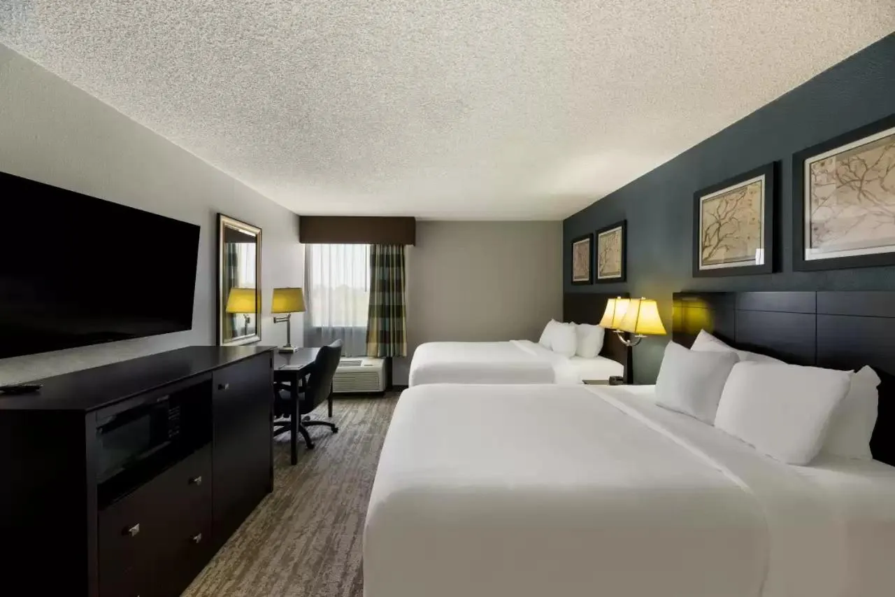 Bed in Clarion Hotel San Angelo near Convention Center