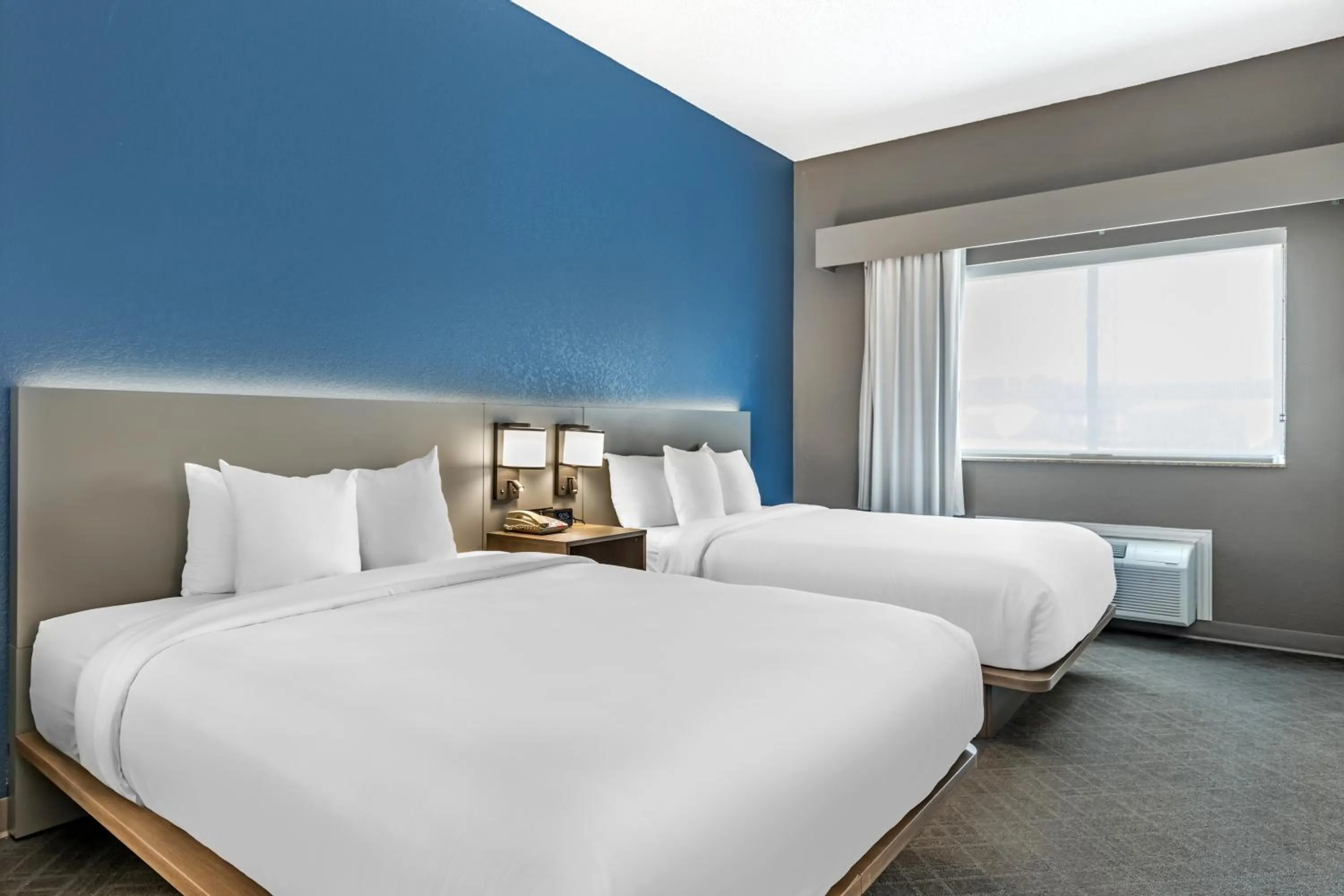 Bed in Comfort Suites Nacogdoches