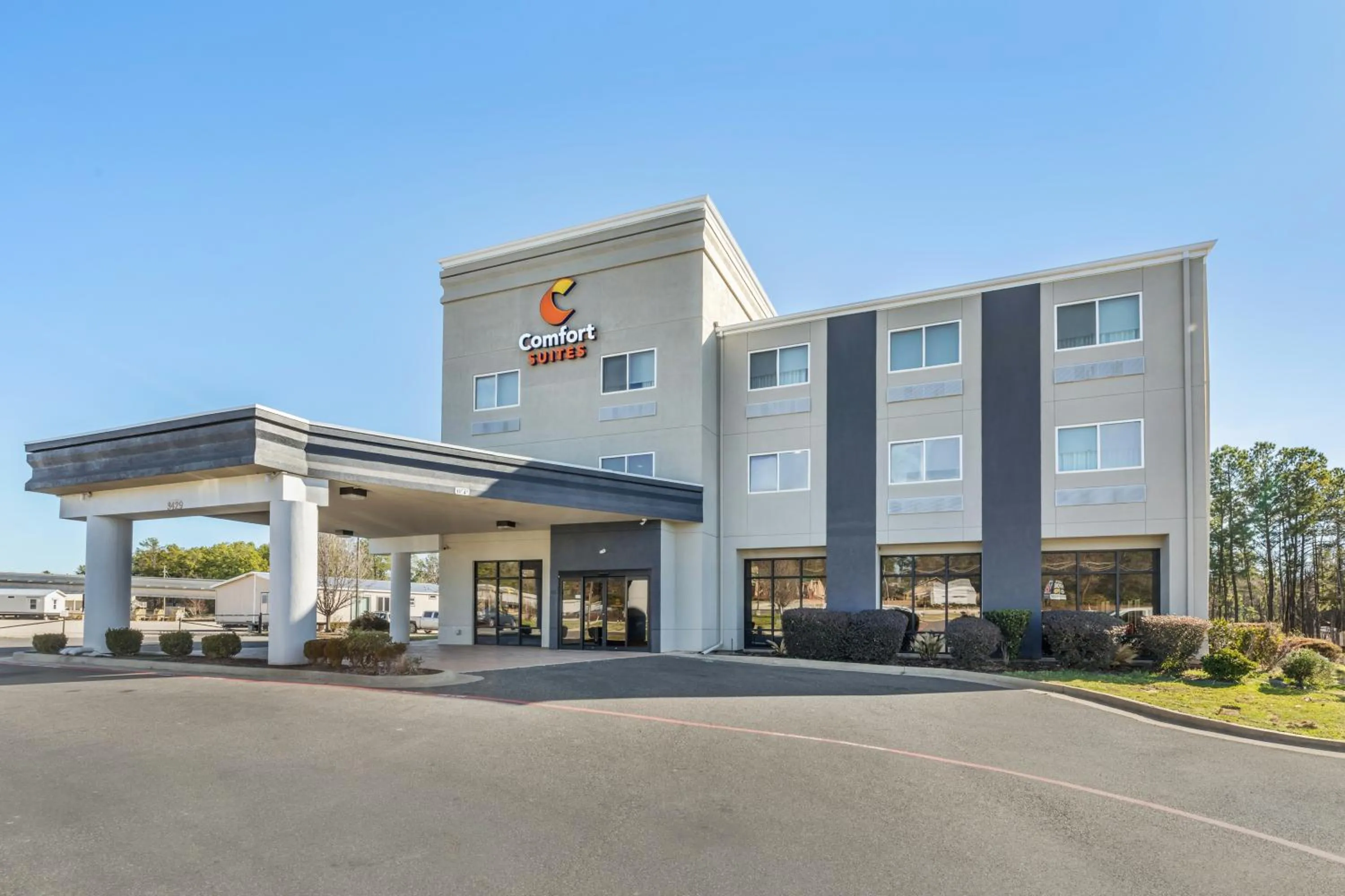 Property building in Comfort Suites Nacogdoches