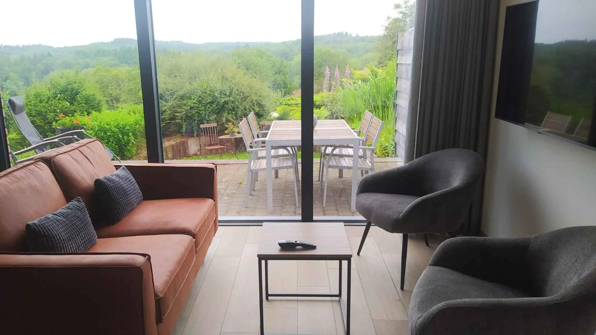 Natural landscape in B&B Plattestien