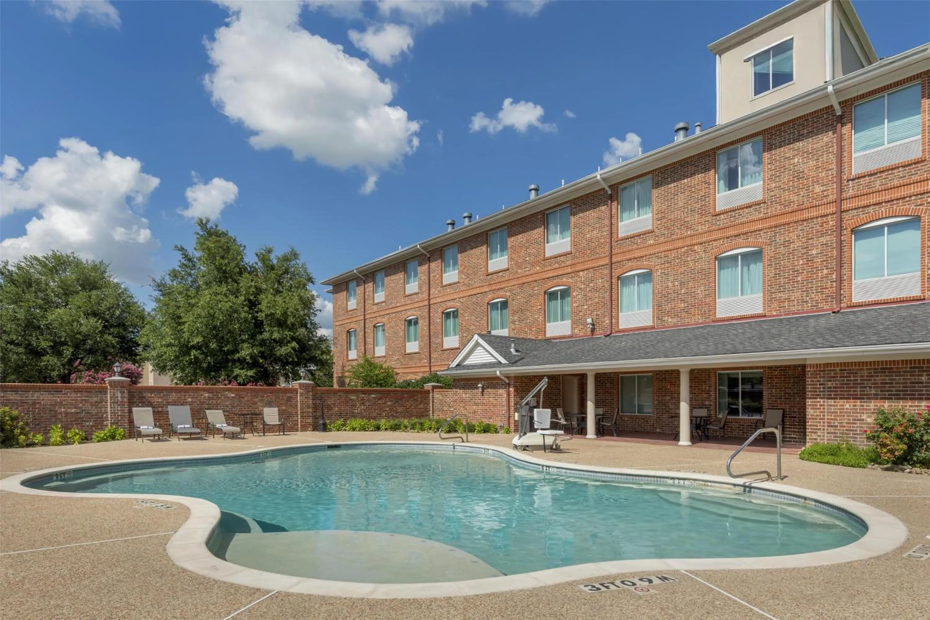 Pool view in Best Western Plus Waxahachie Inn & Suites