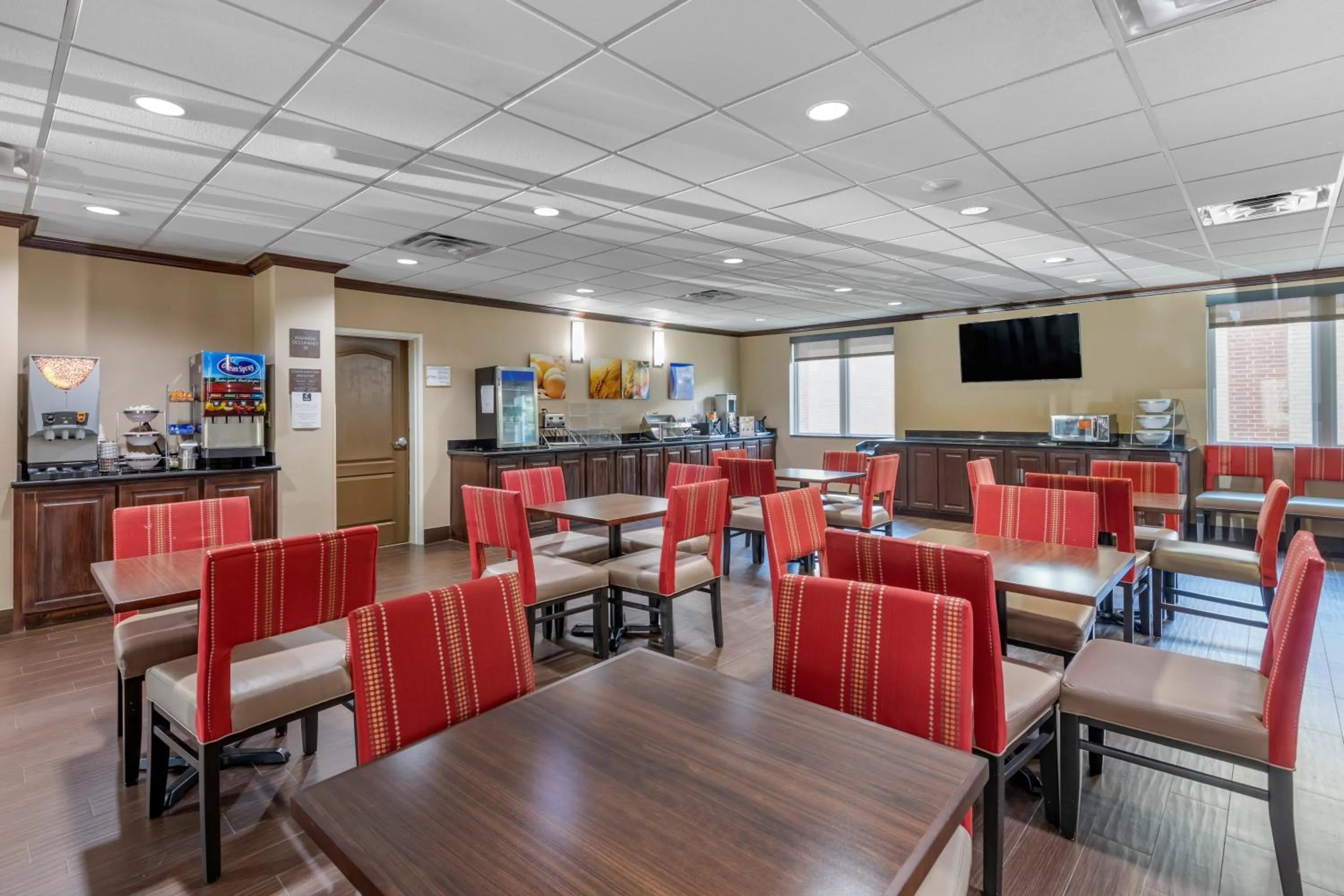 Breakfast in Comfort Suites Plano - Dallas North
