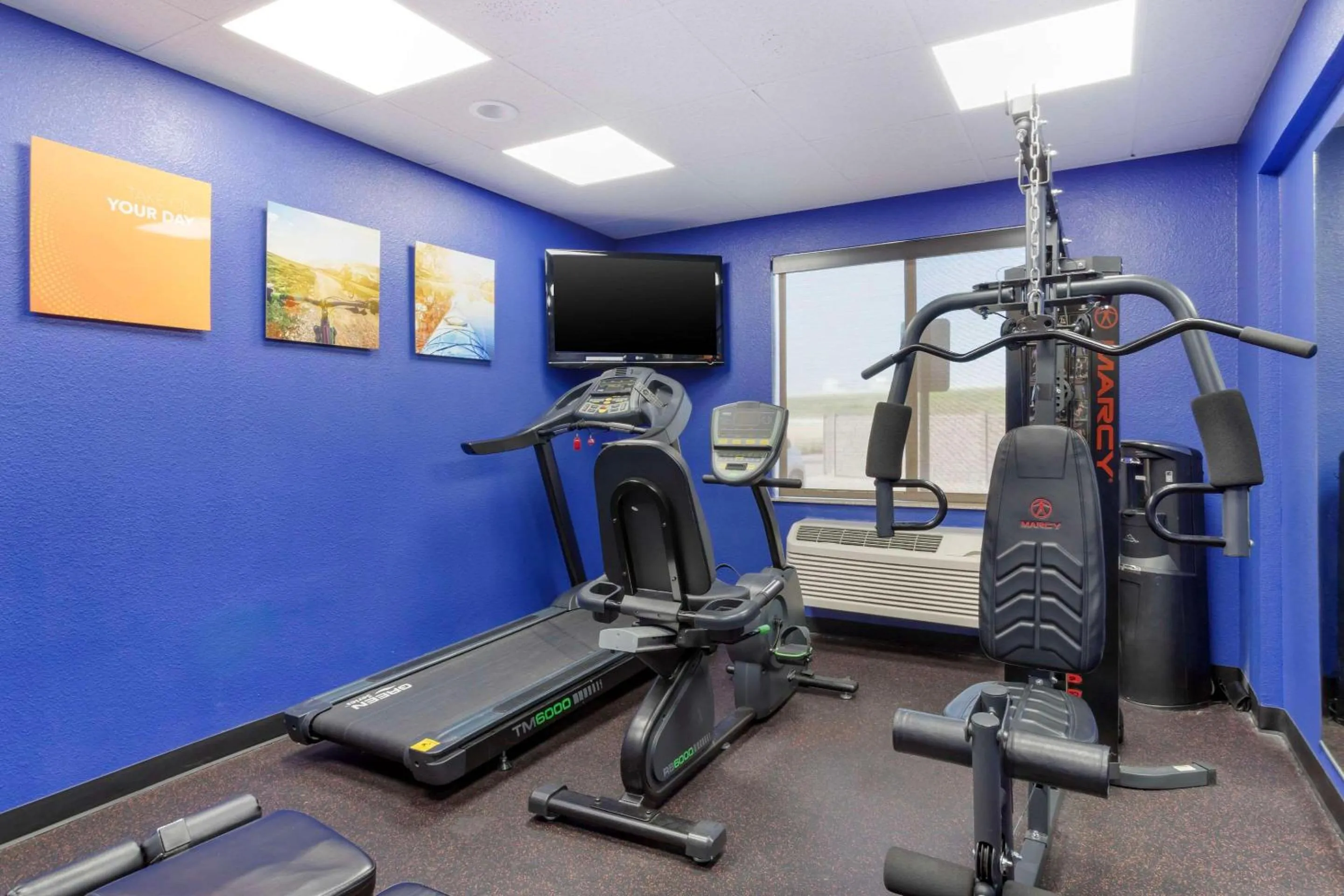 Fitness centre/facilities in Comfort Inn by Choice Hotels Orange, TX