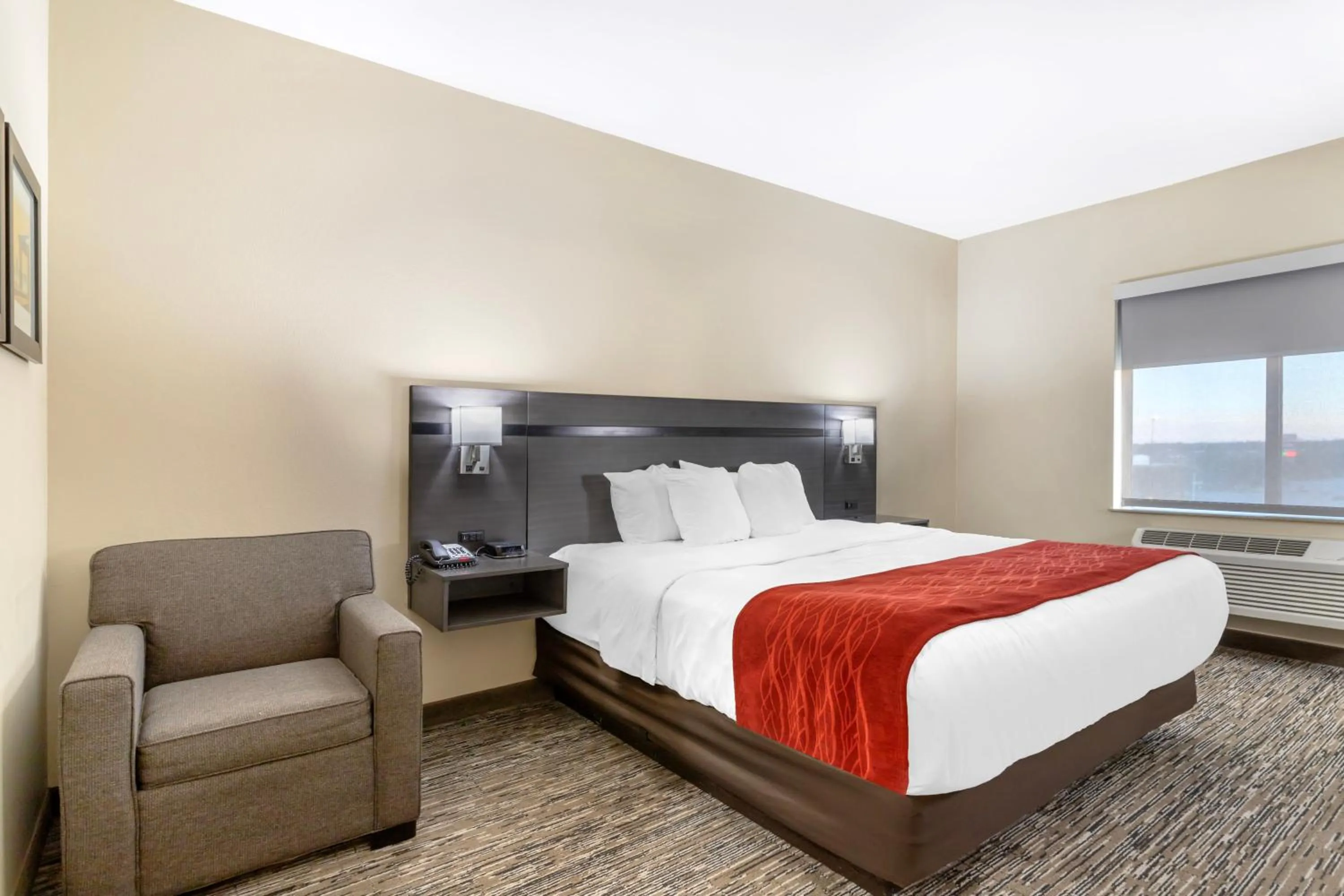 Bed in Comfort Inn by Choice Hotels Orange, TX