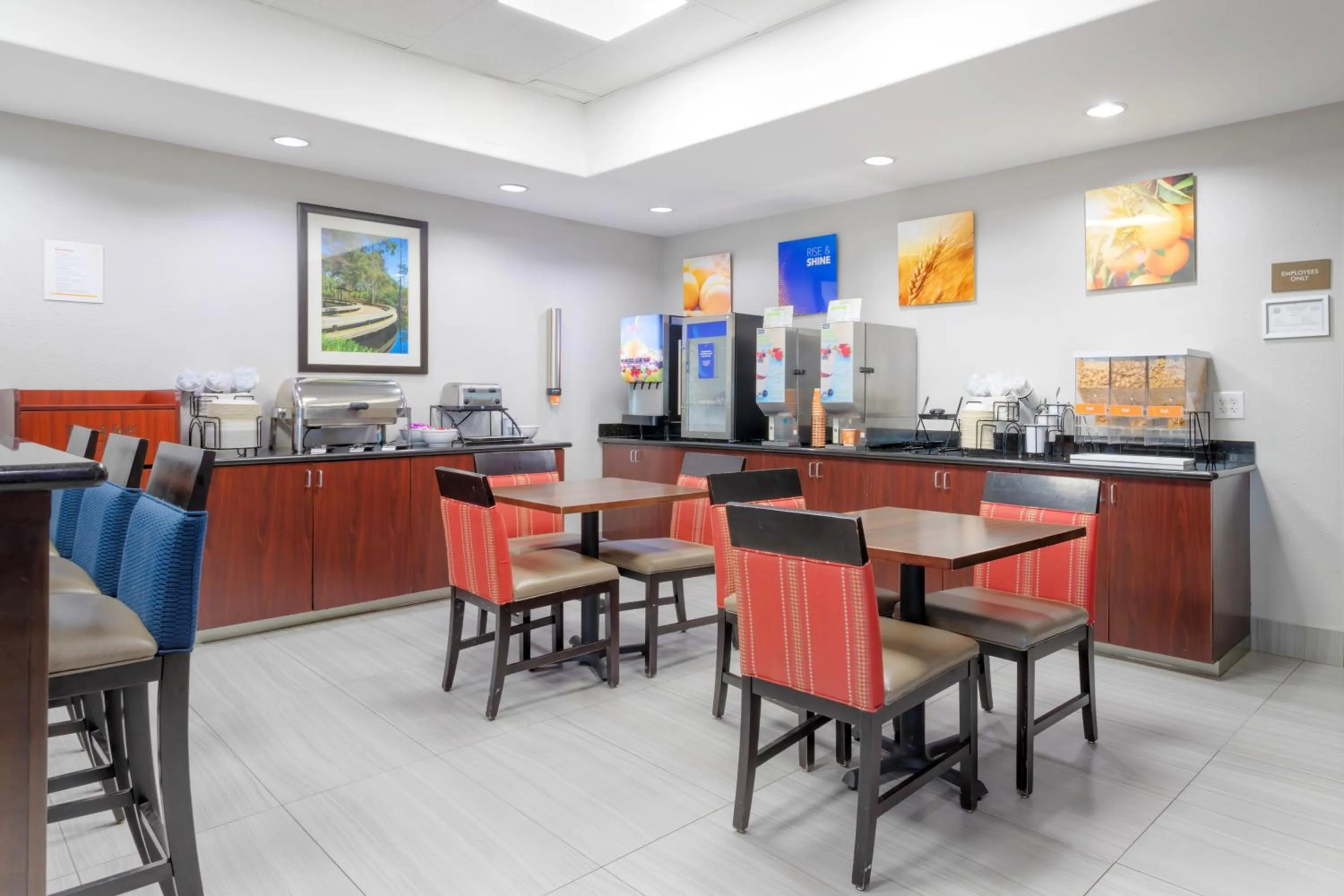Restaurant/places to eat in Comfort Inn by Choice Hotels Orange, TX