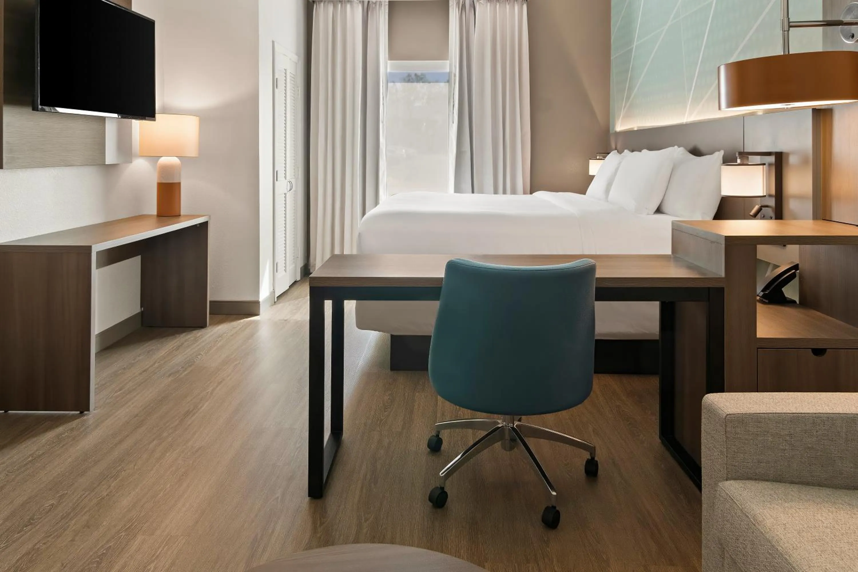 Bed in Comfort Suites