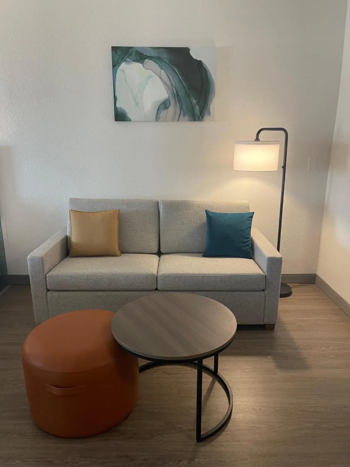 Living room in Comfort Suites