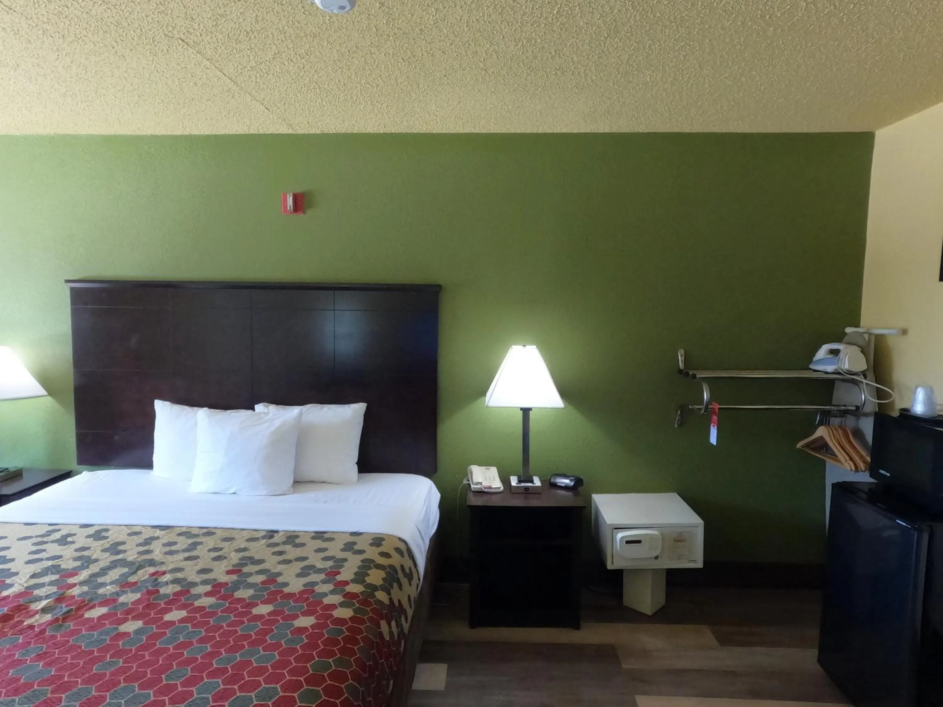 Econo Lodge Inn & Suites Downtown Northeast near Fort Sam Houston