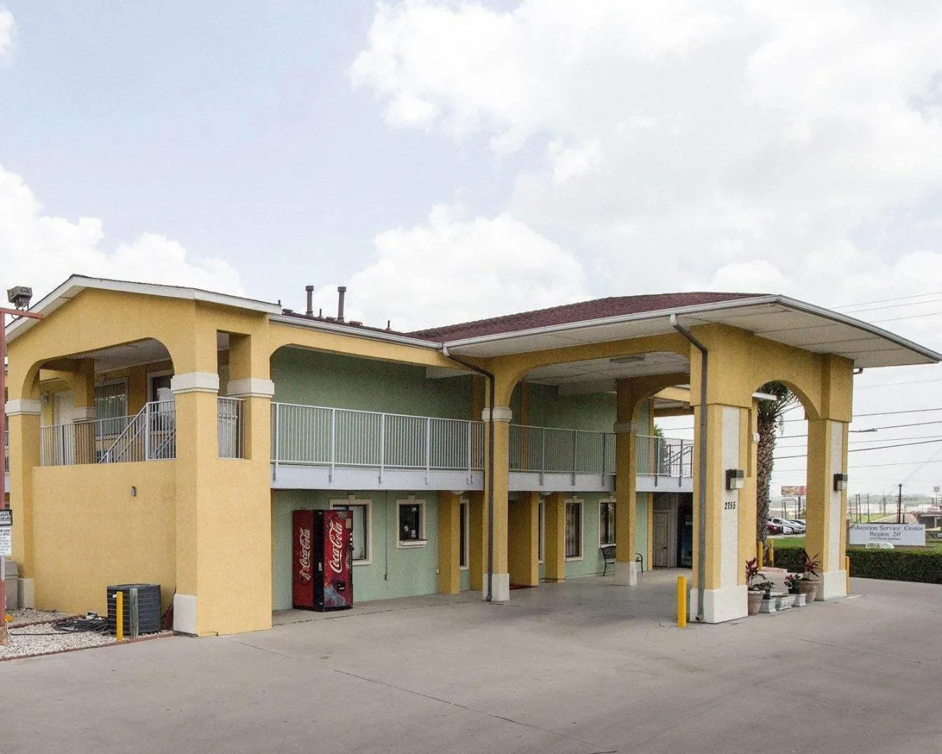 Property building in Econo Lodge Inn & Suites San Antonio near Frost Bank Center